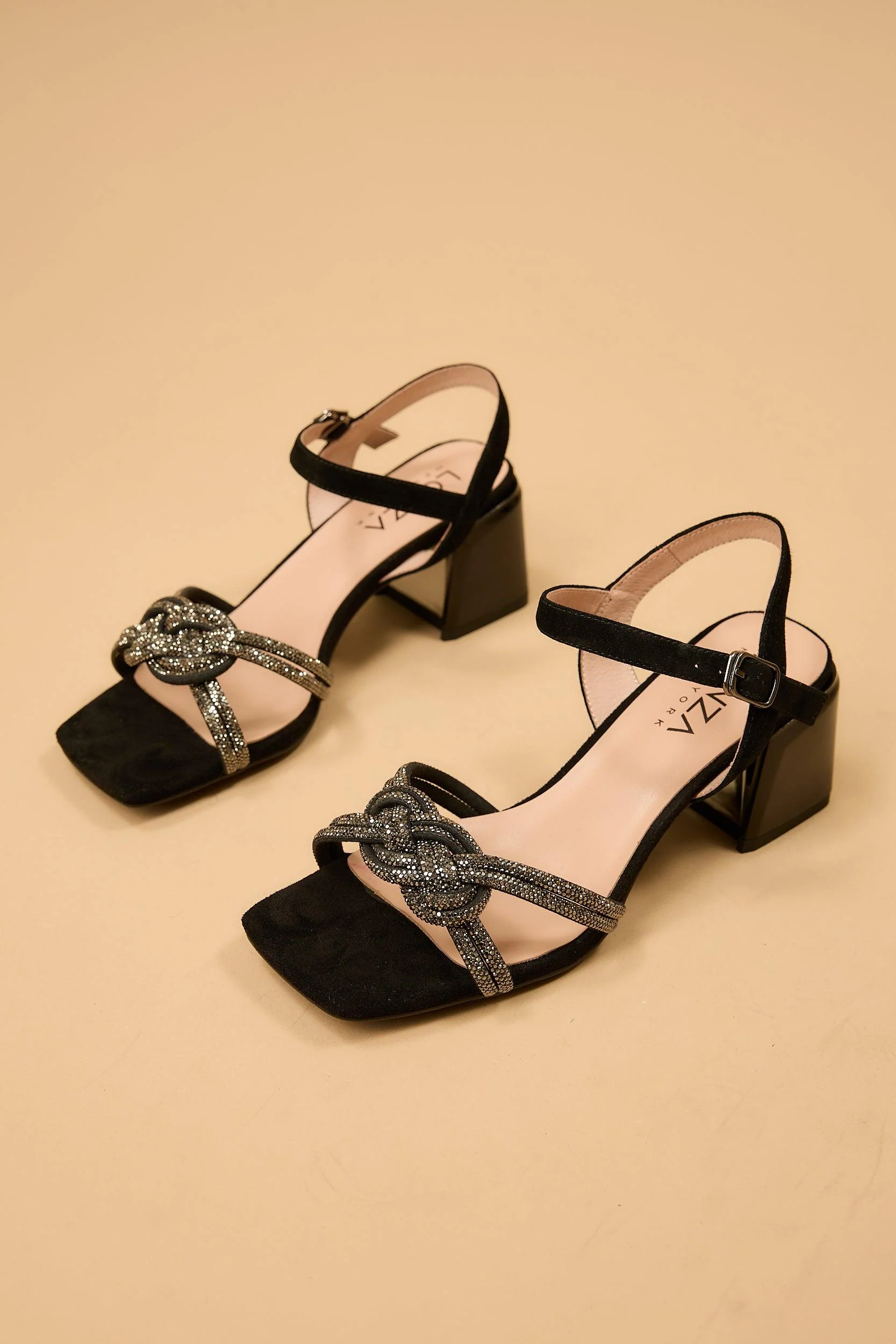Dorothy - Image 14