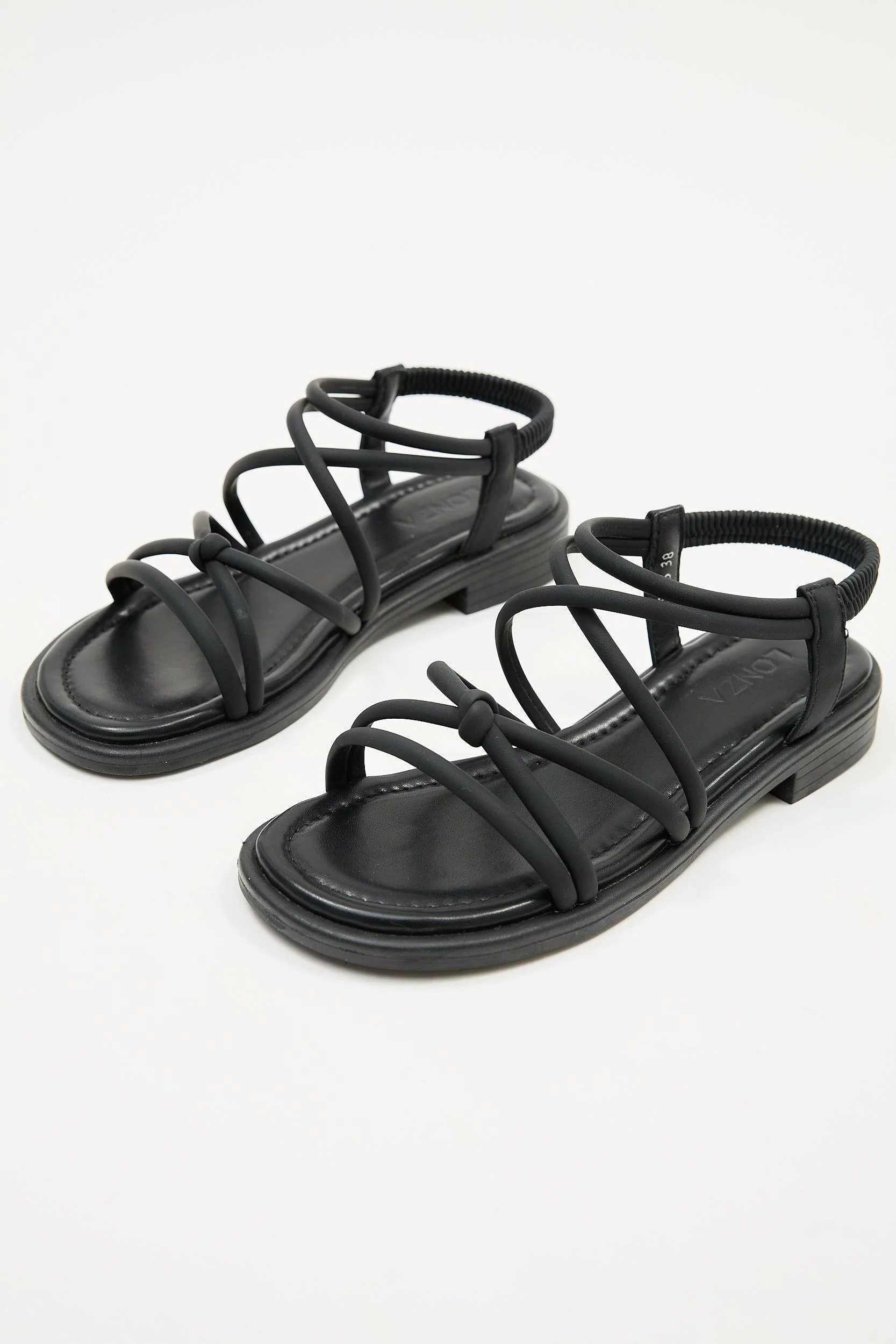 Cleo Black - Image 10