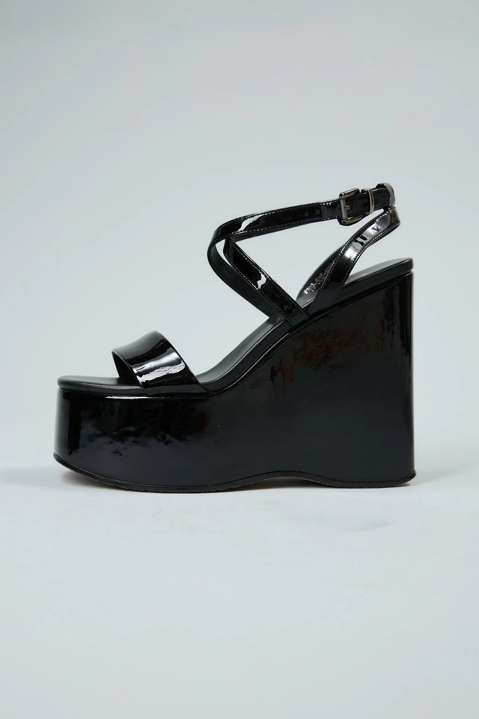 Julija Moss - Image 12