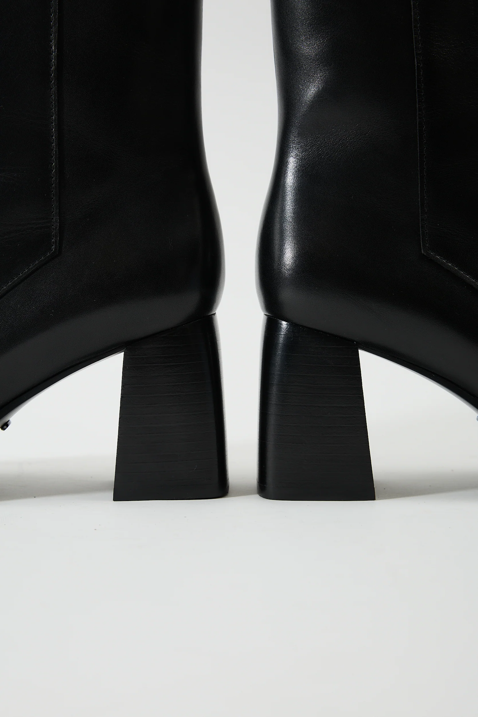 Keres Black - Image 11