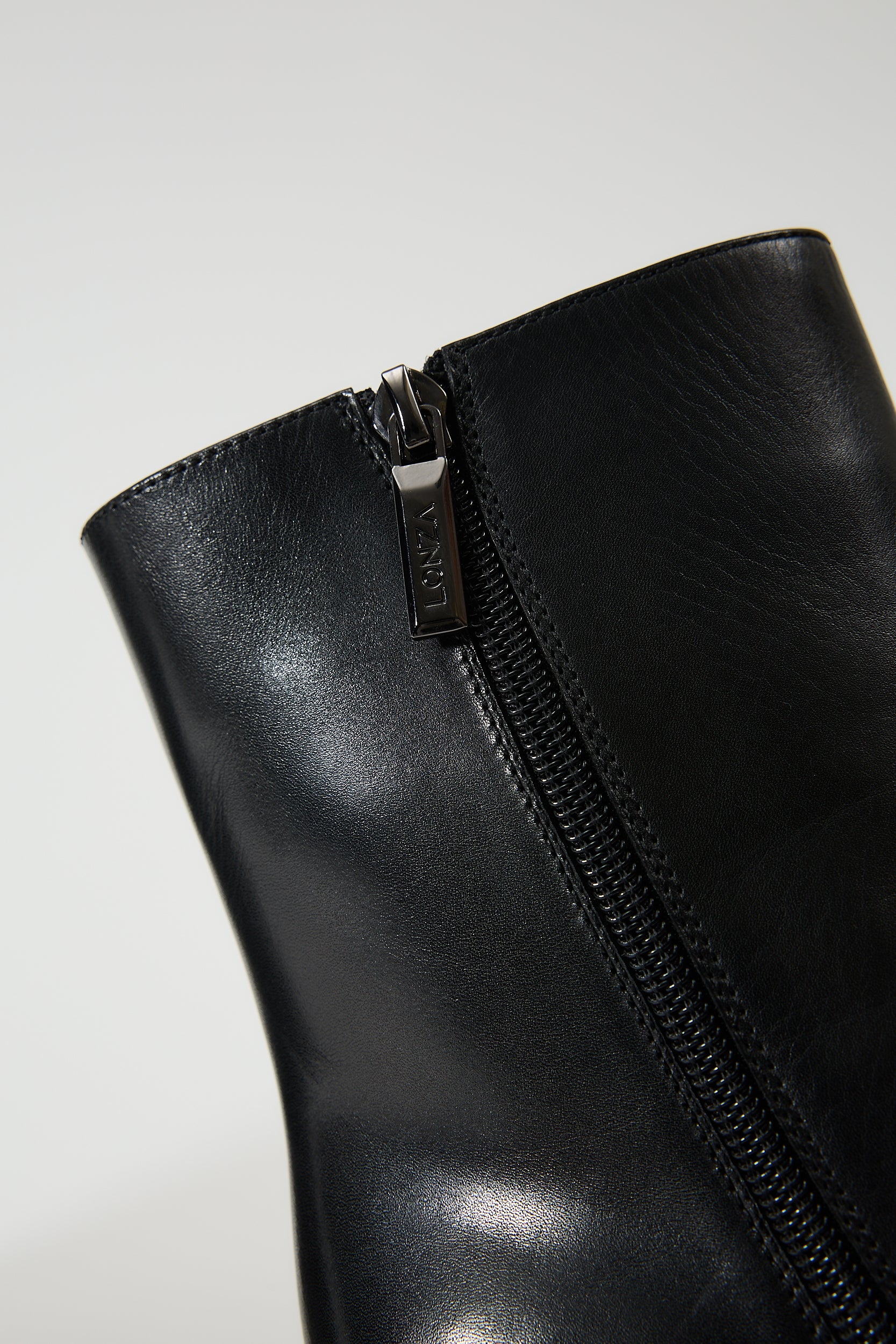 Keres Black - Image 6