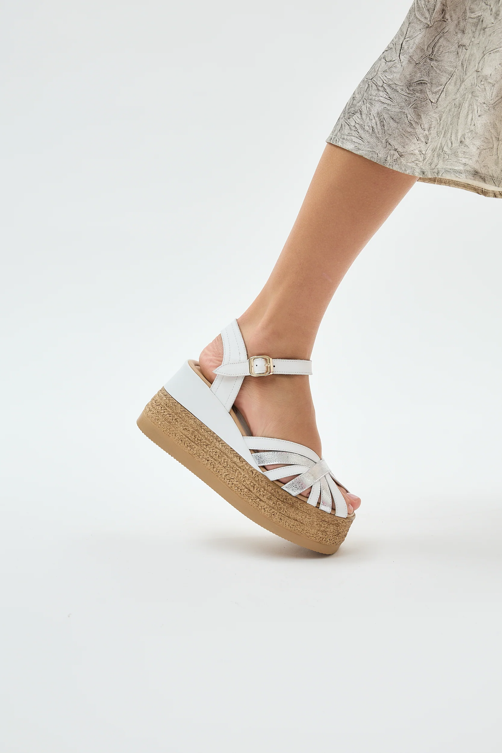 Rya White - Image 9