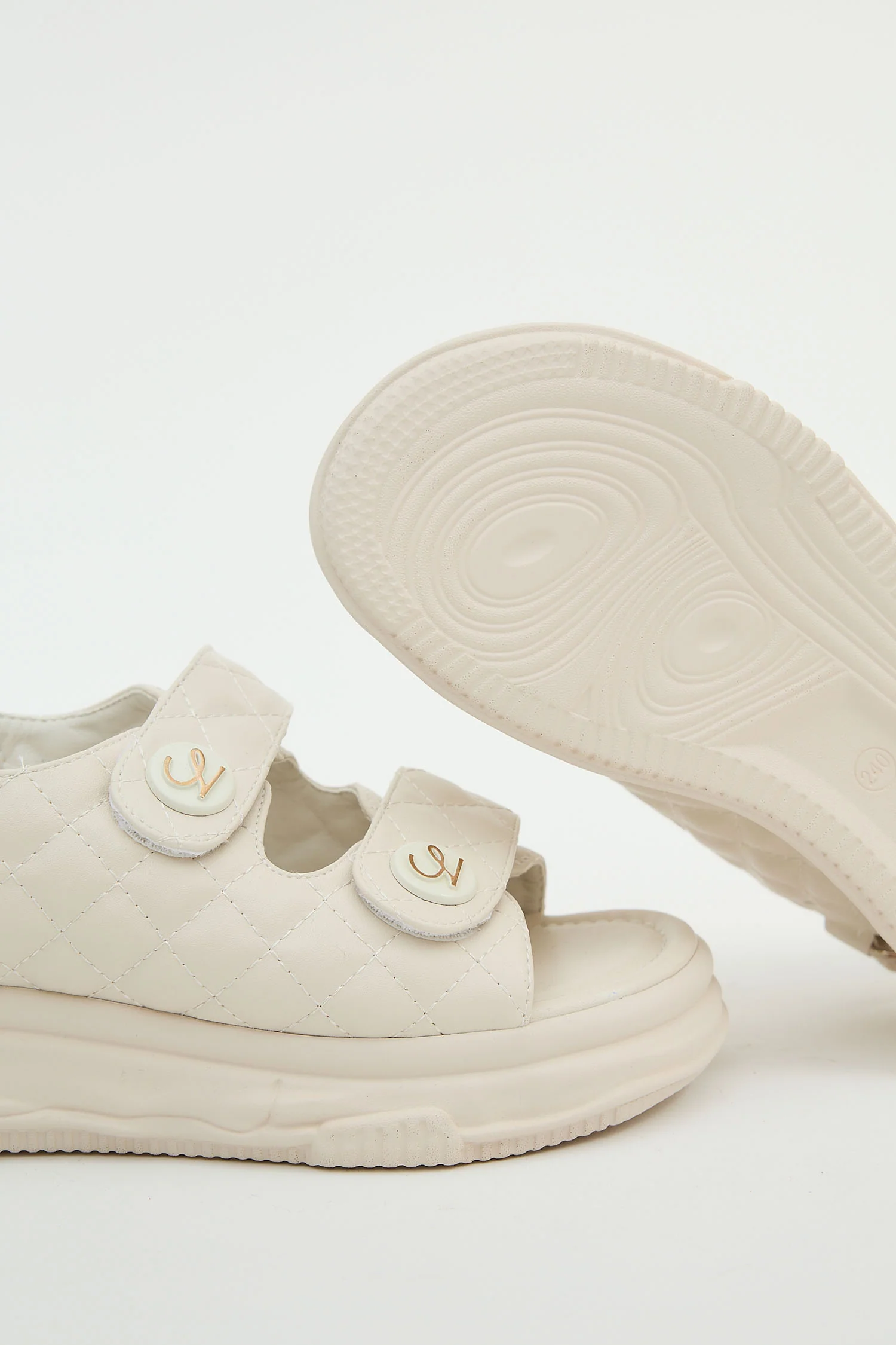 Adela Shell Sandals - Image 9