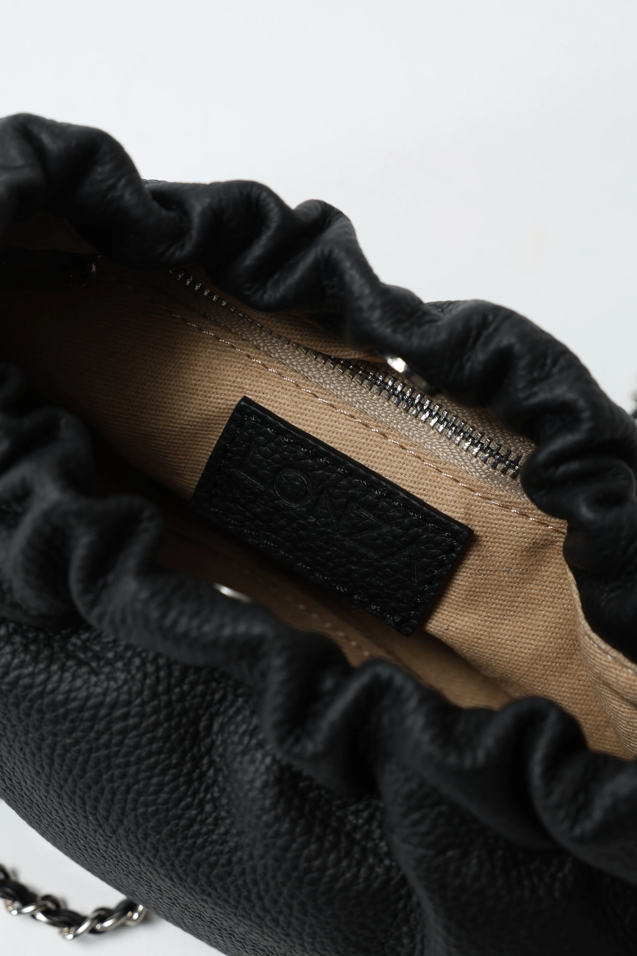 Adrasteia Black - Image 6