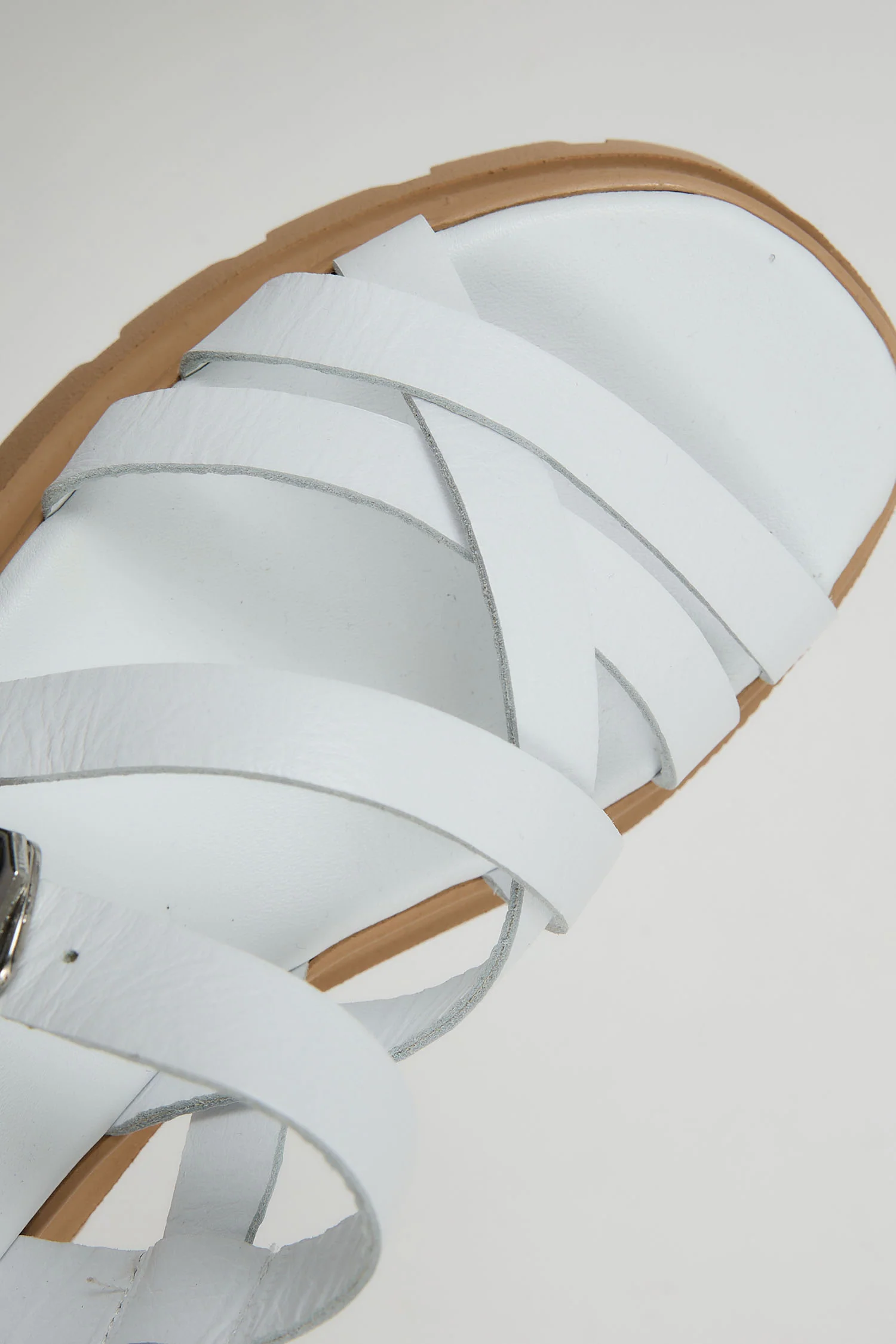 Afelia White - Image 5