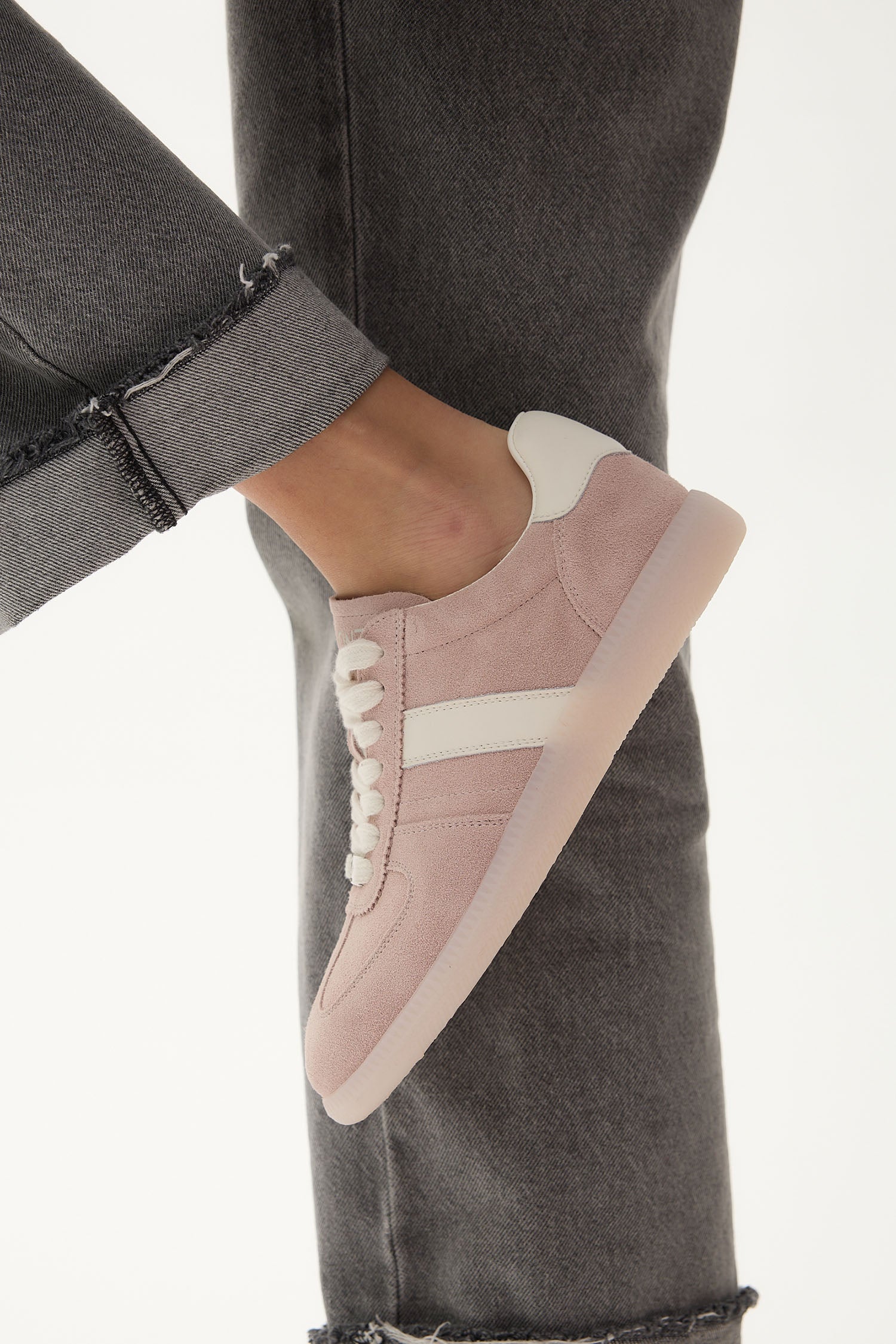 Alaina Pink - Image 11