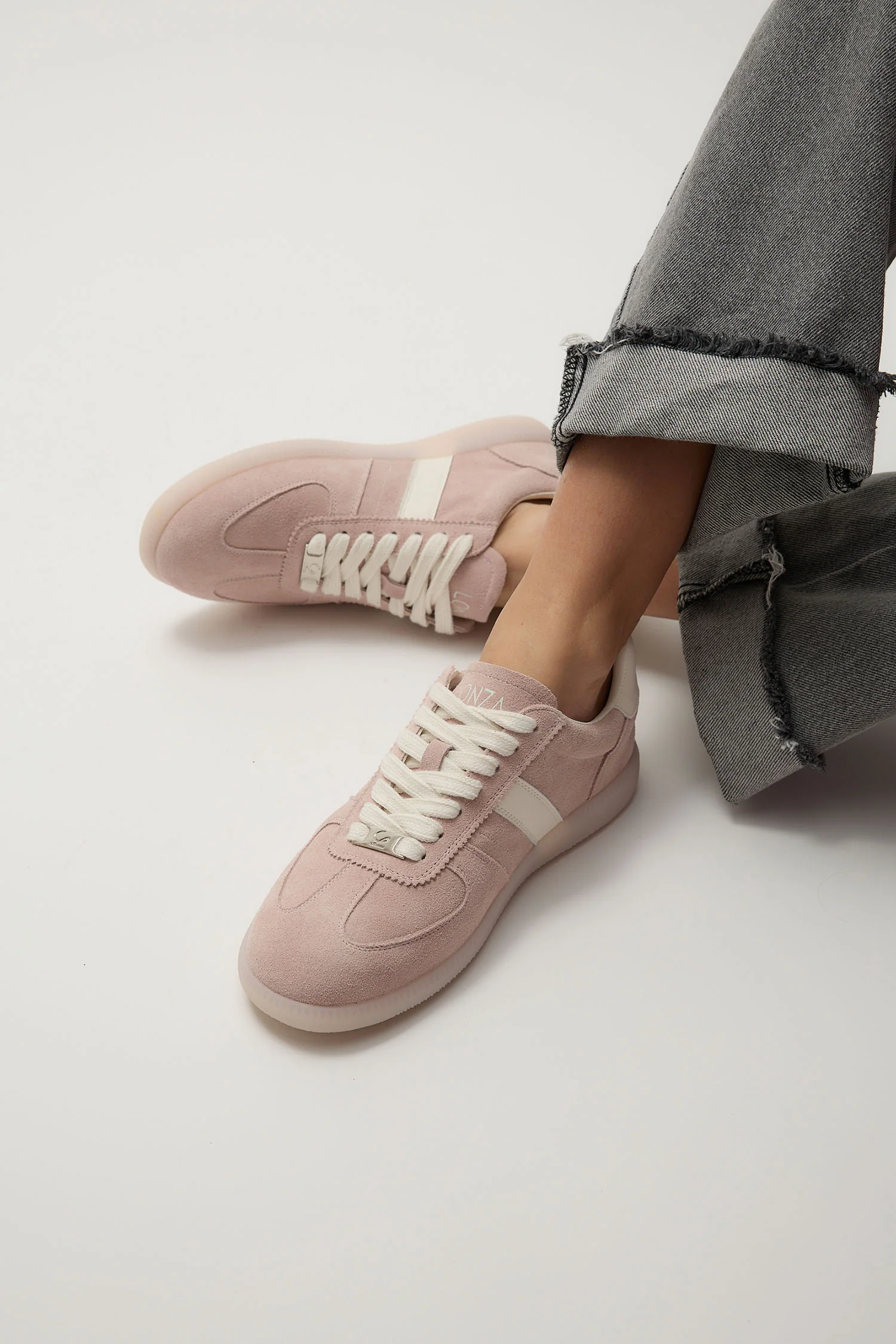 Alaina Pink - Image 12