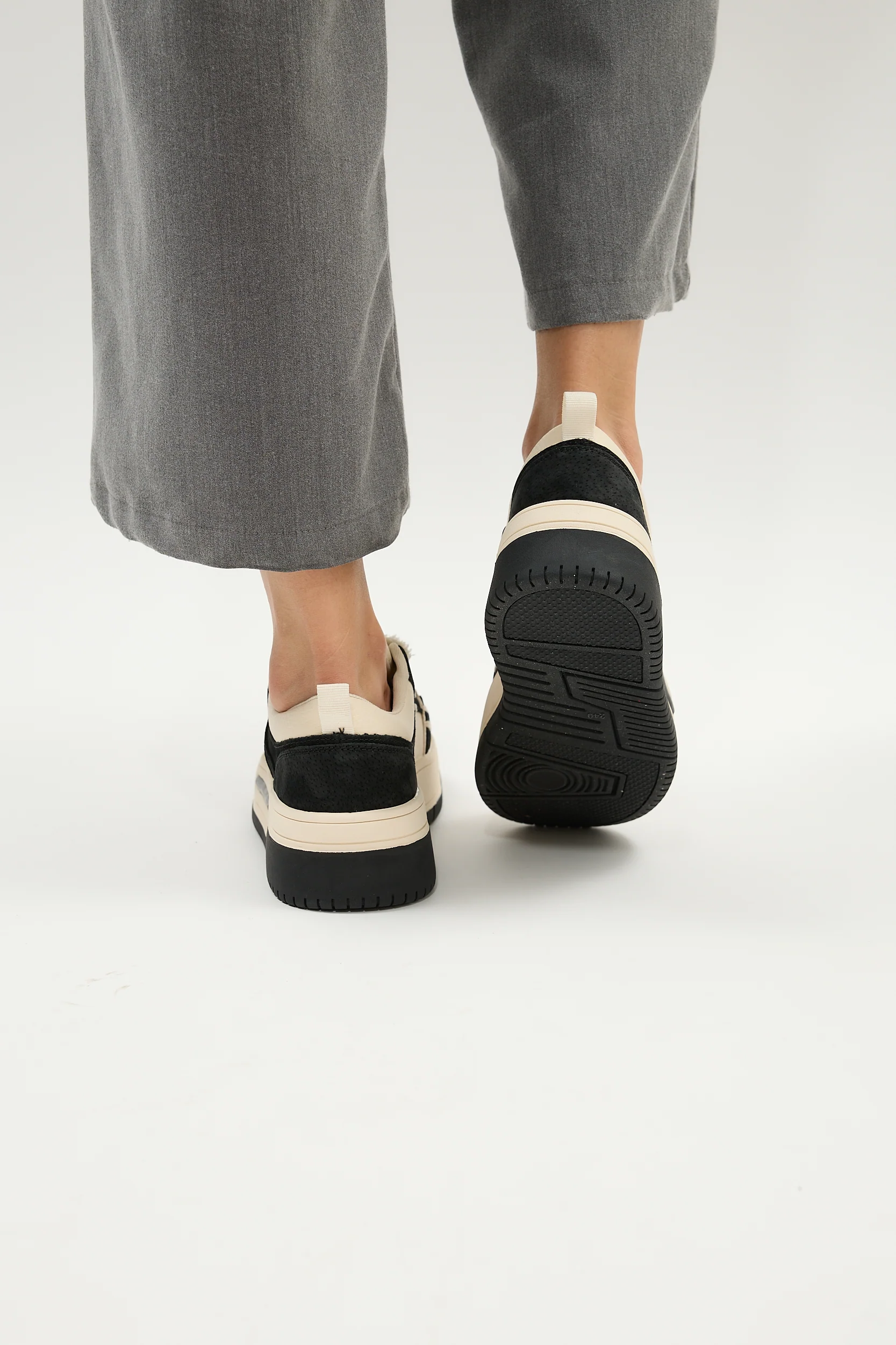 Alare Black - Image 4