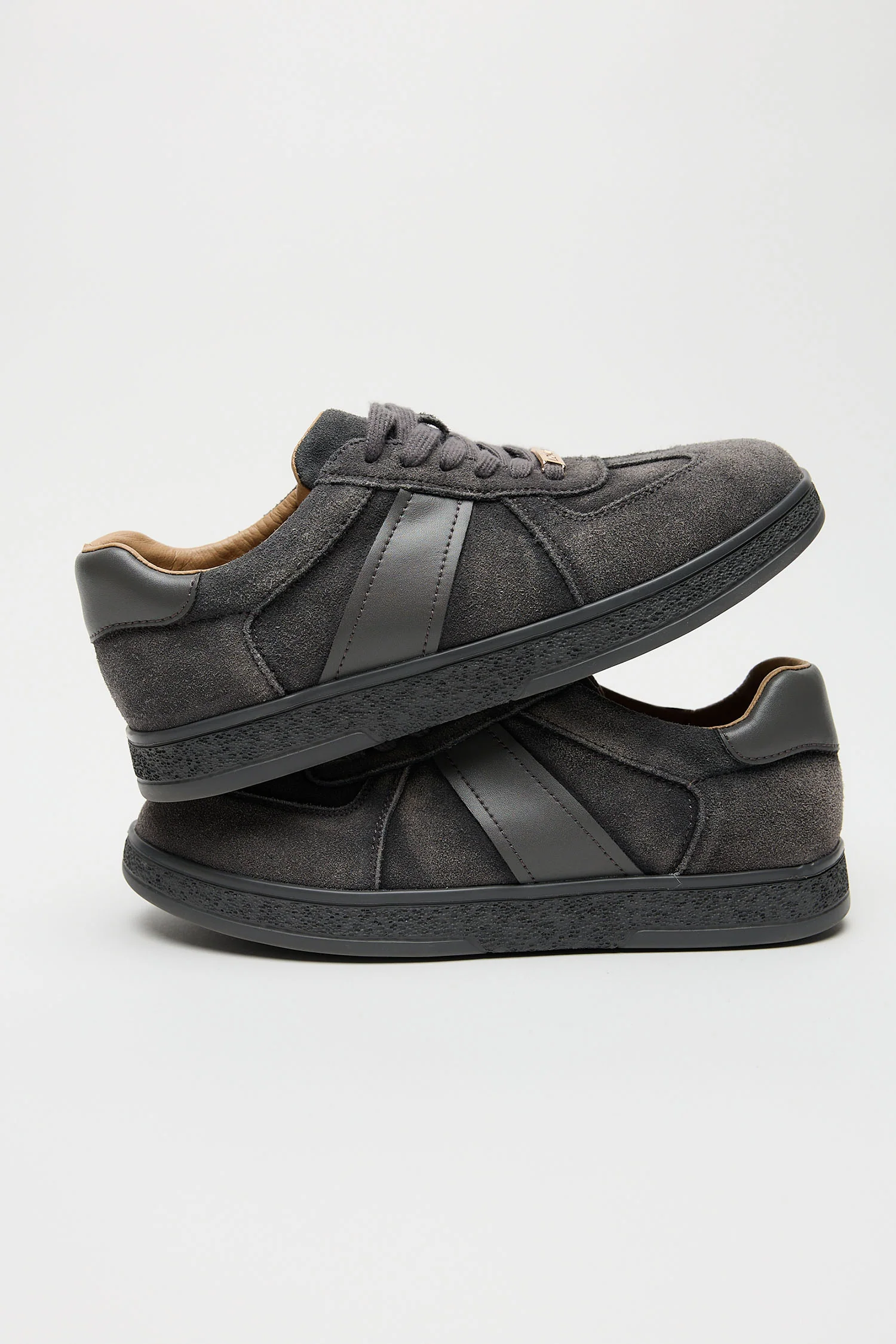 Alfi Grey - Image 3