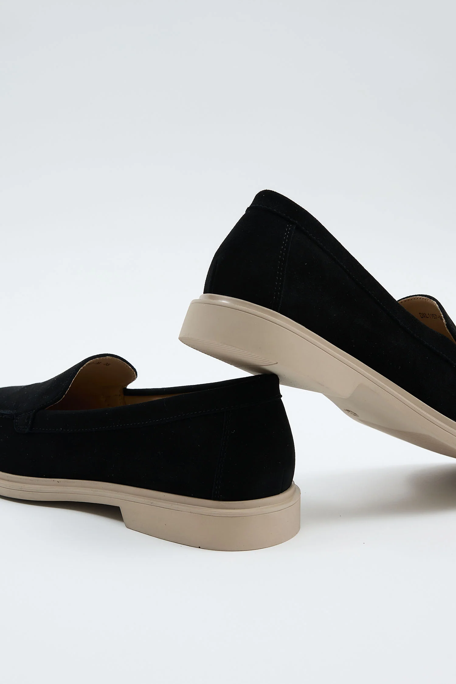 Almari Black - Image 4