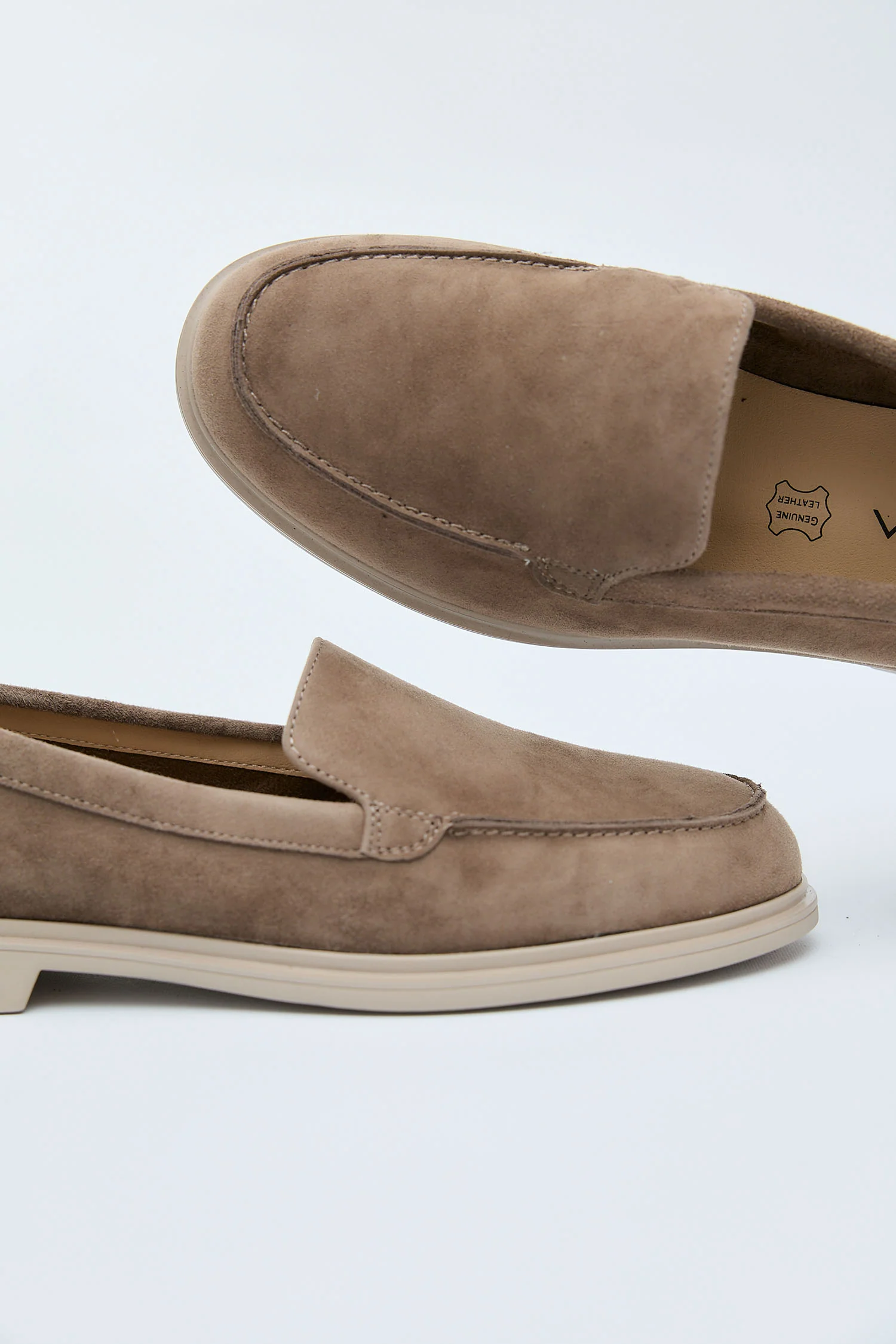 Almari Khaki - Image 5