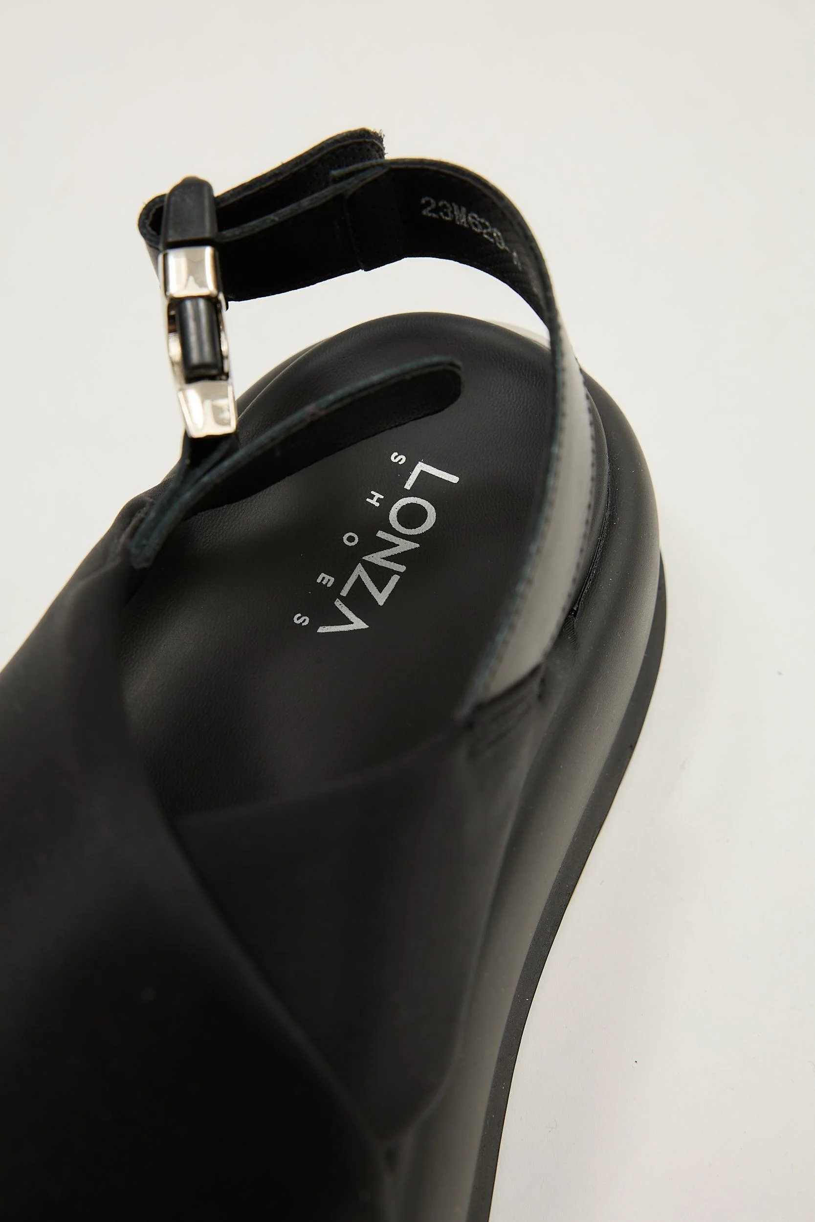 Alonso Black - Image 12