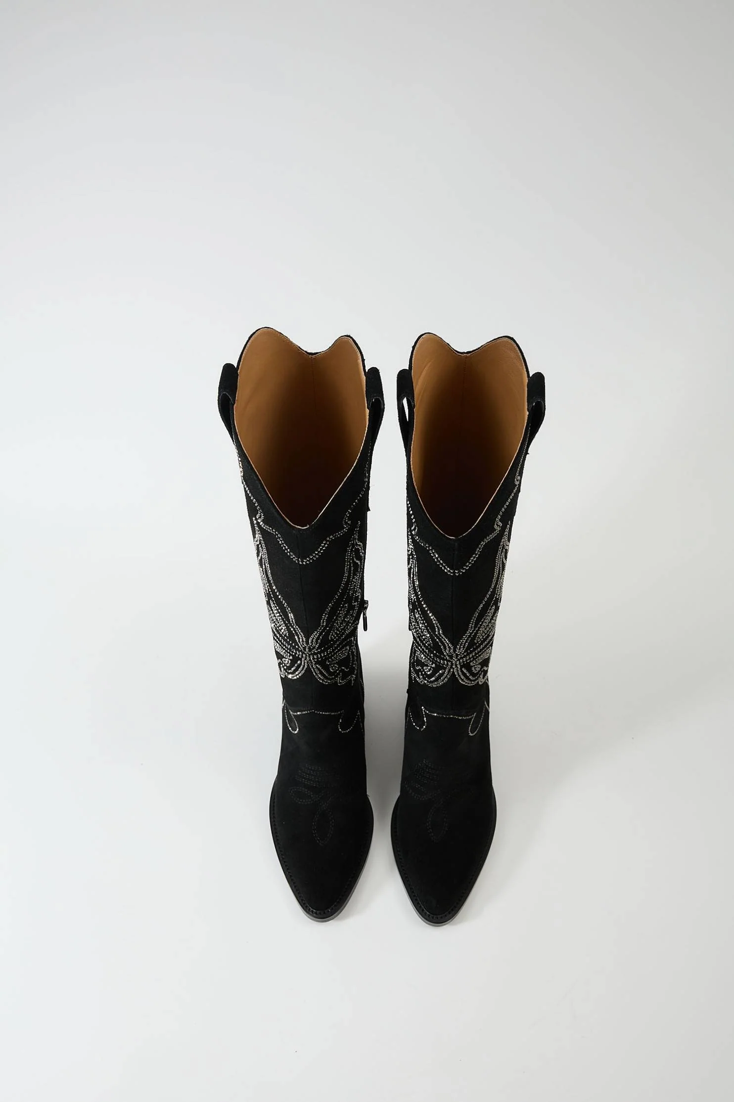 Amaltheia Black - Image 3