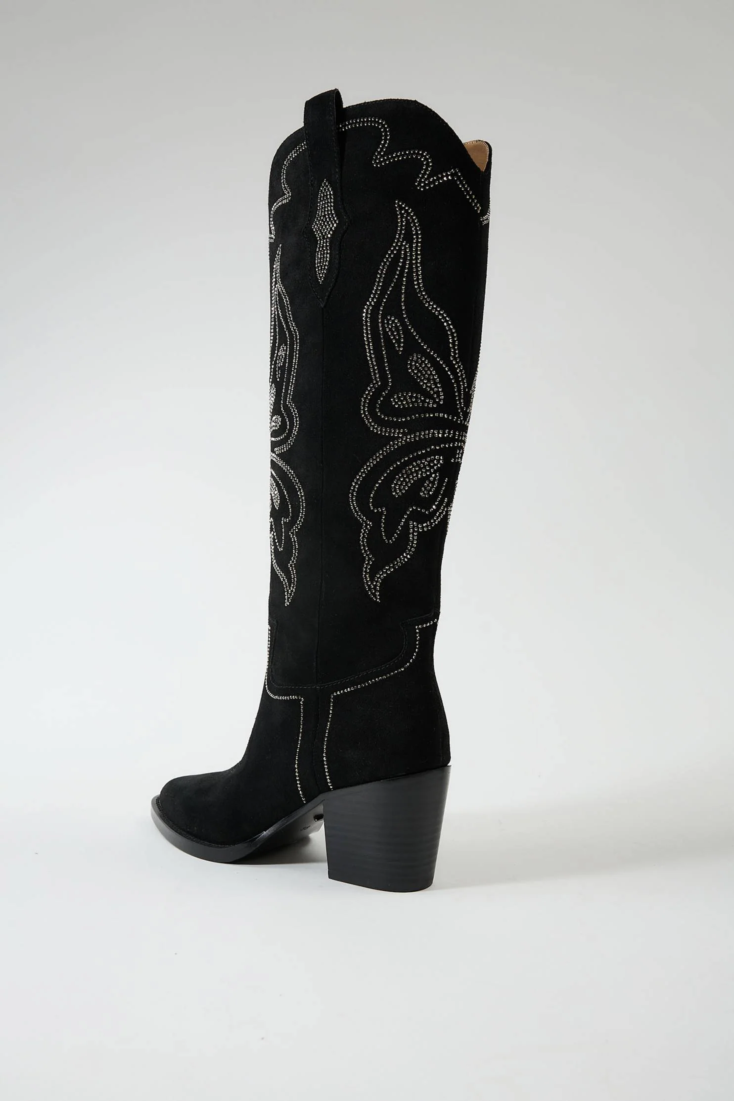 Amaltheia Black - Image 7