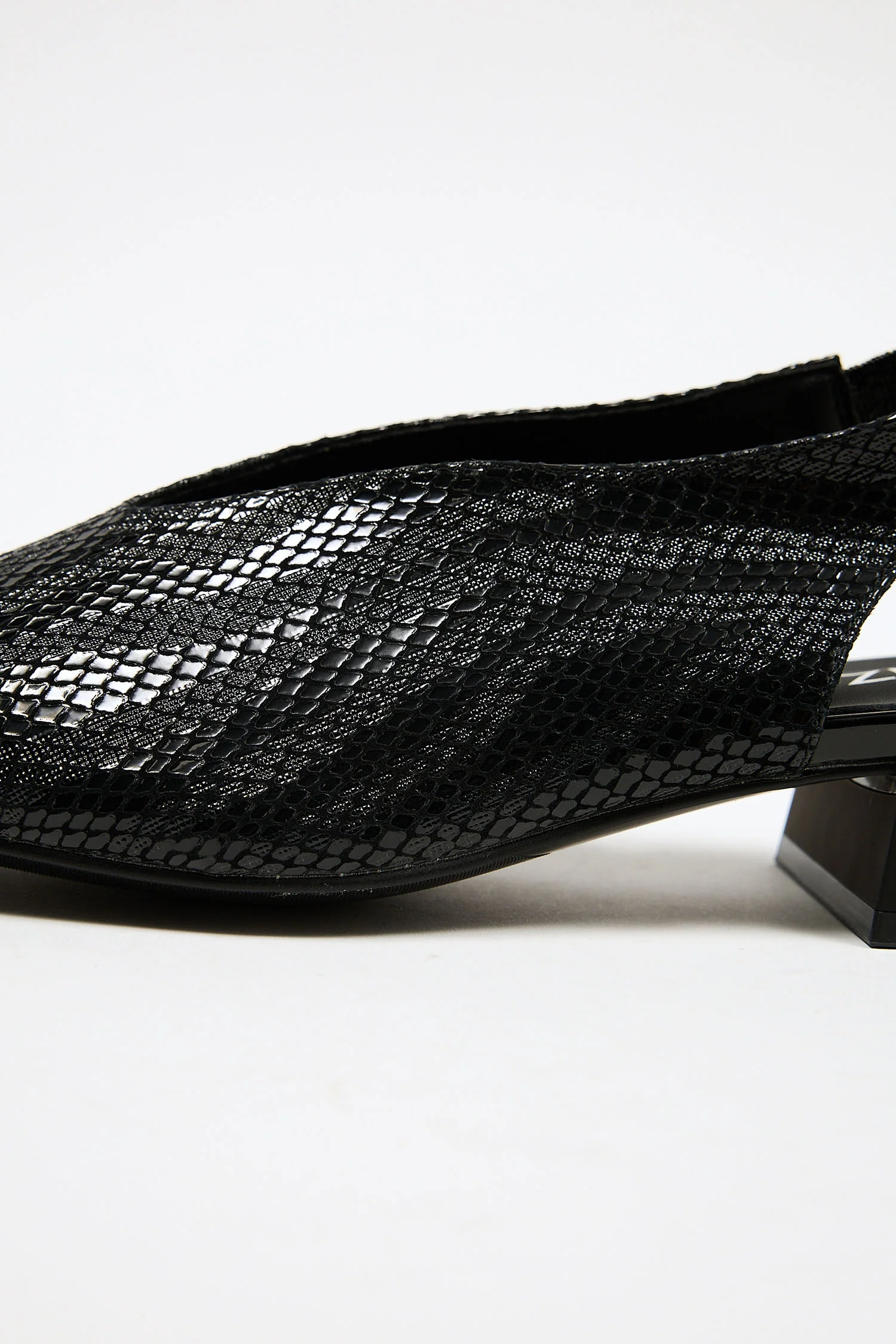 Amani Black - Image 3