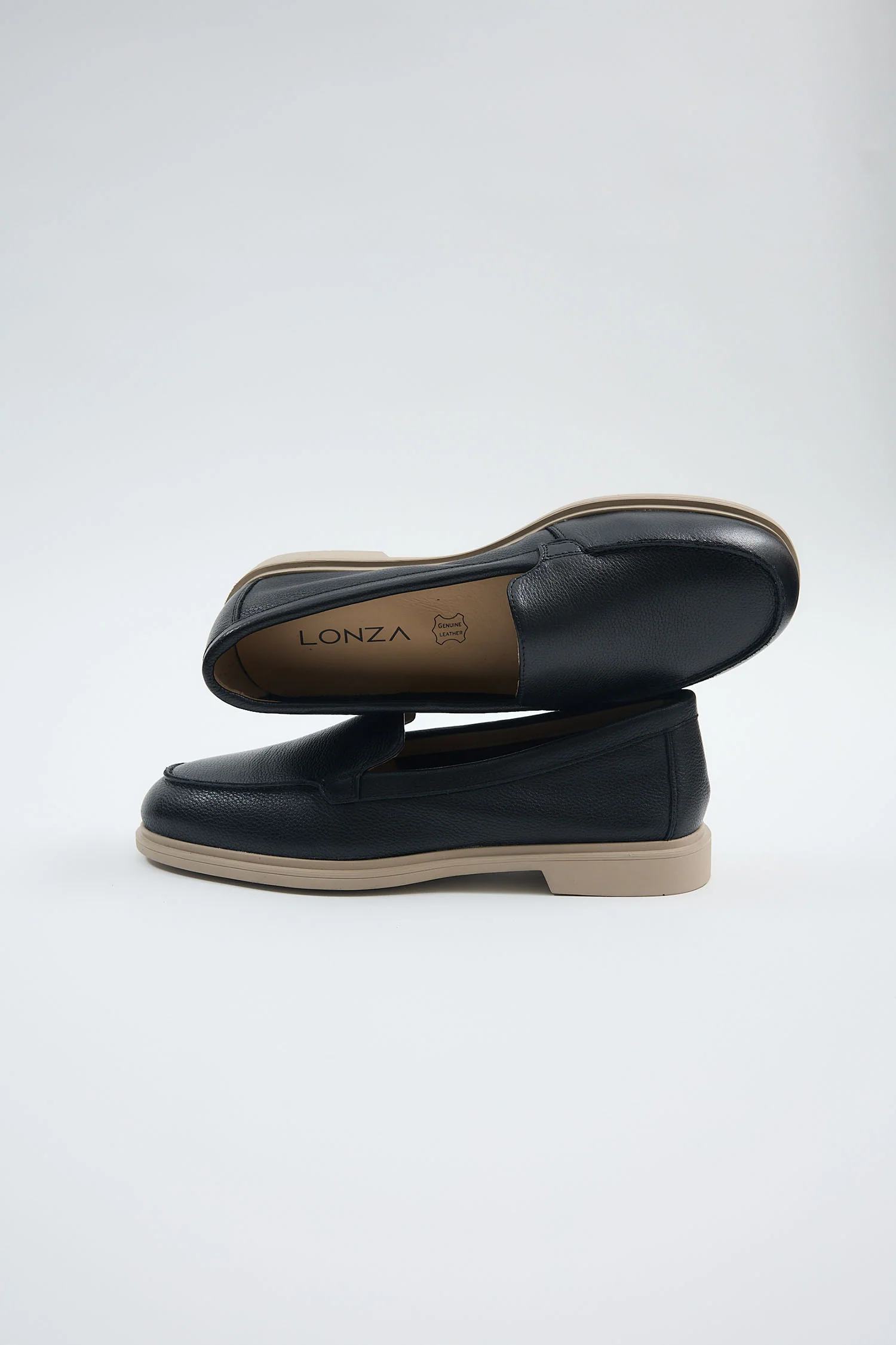 Amberly Black - Image 3