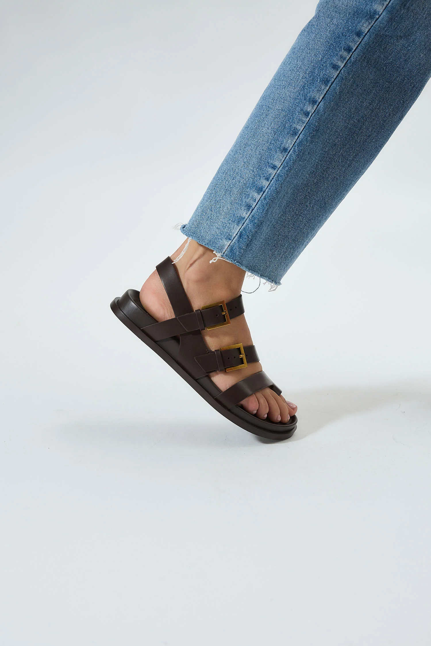 Amo Brown - Image 15