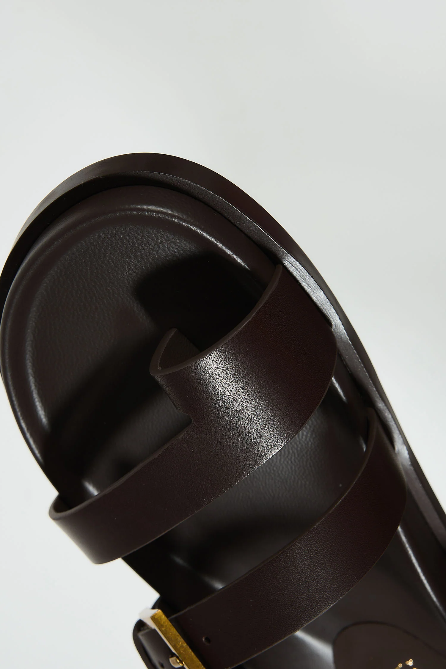 Amo Brown - Image 11