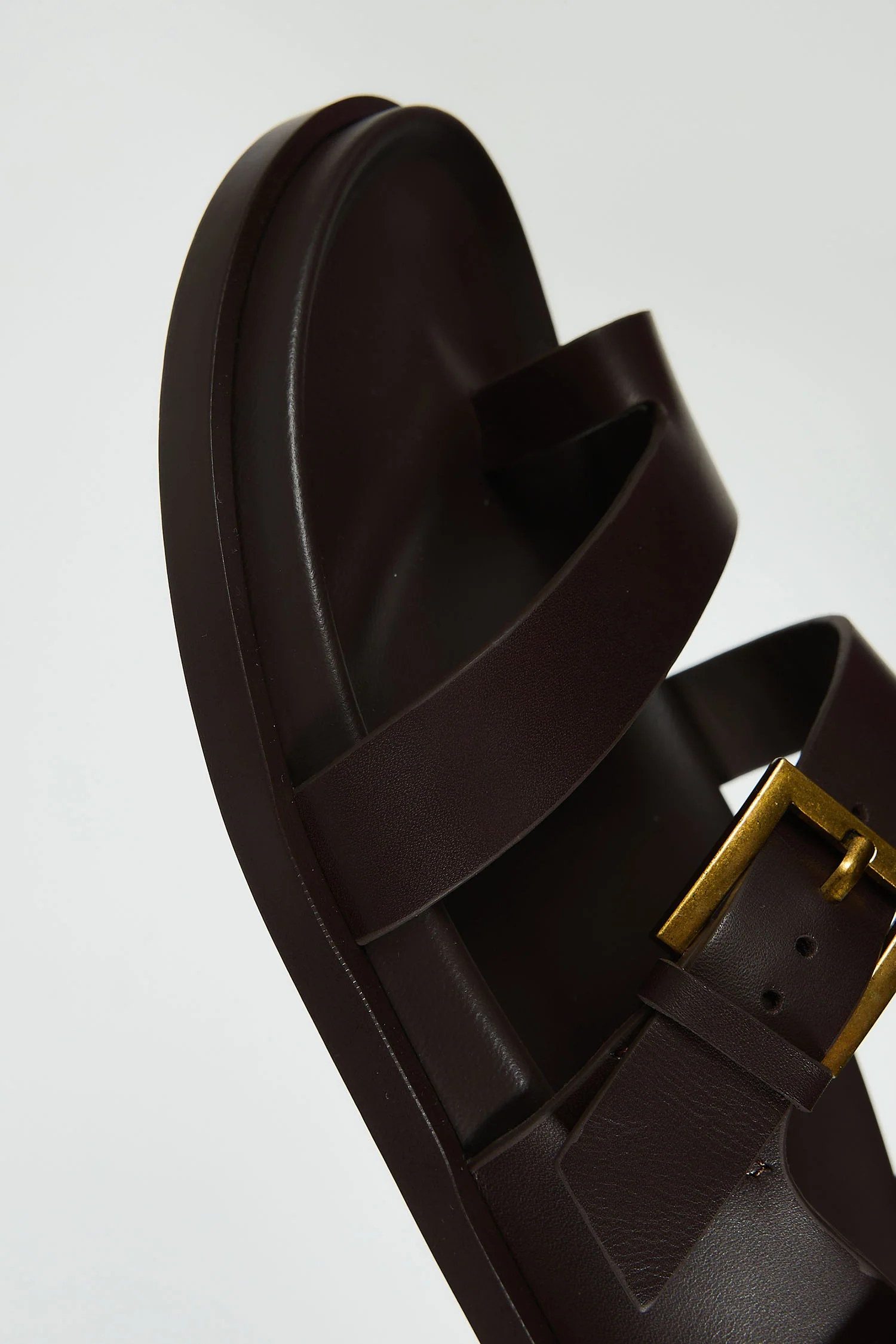 Amo Brown - Image 12