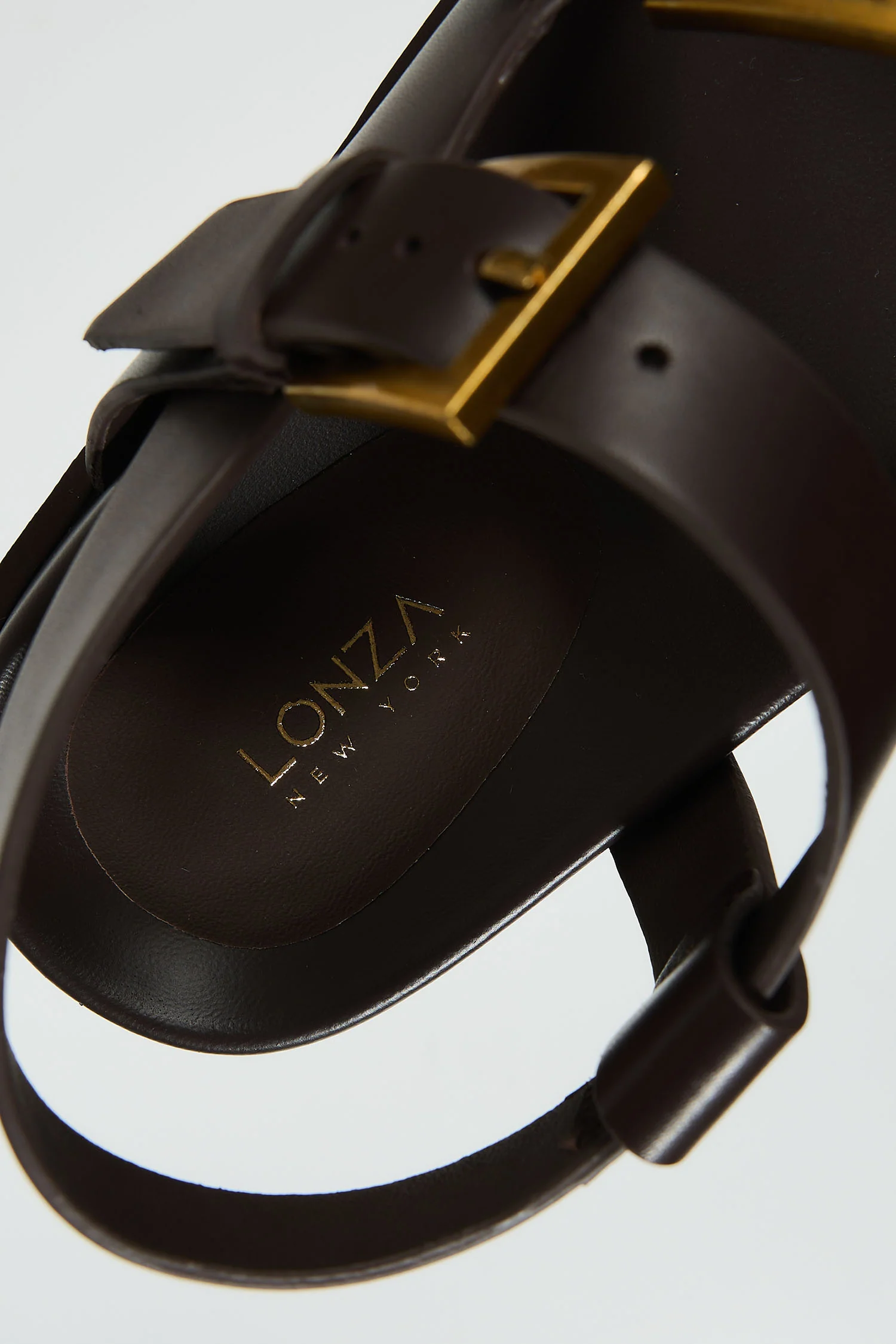 Amo Brown - Image 10