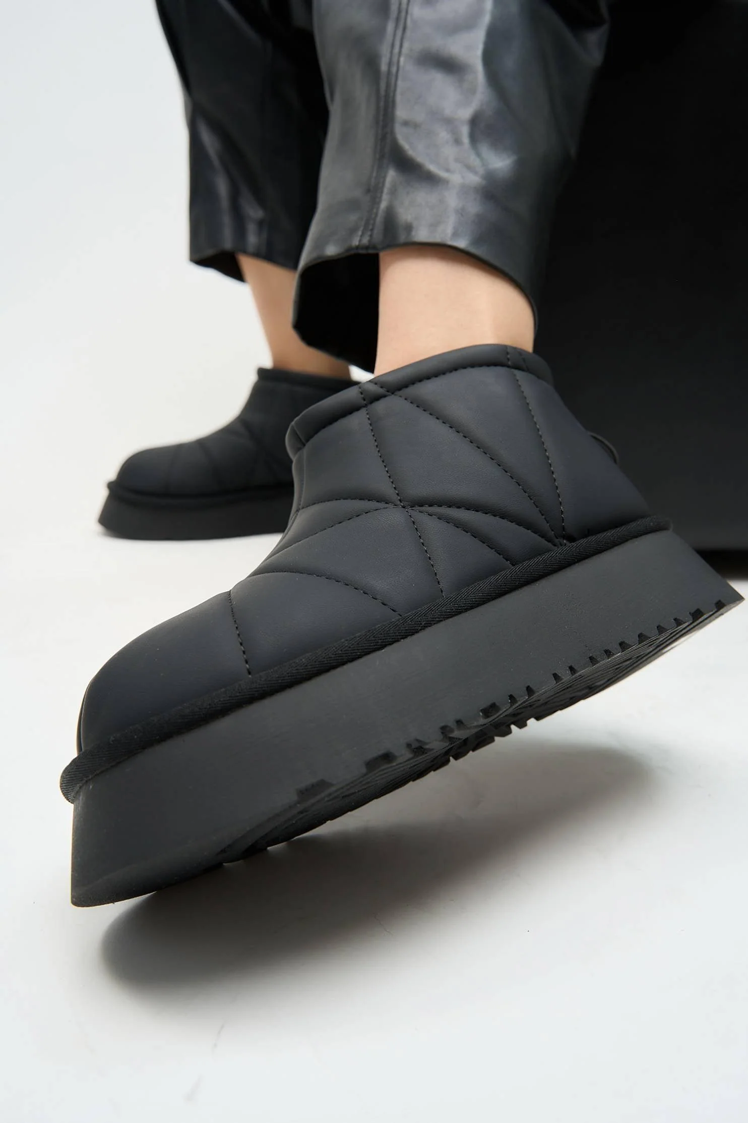 Antero Black - Image 8