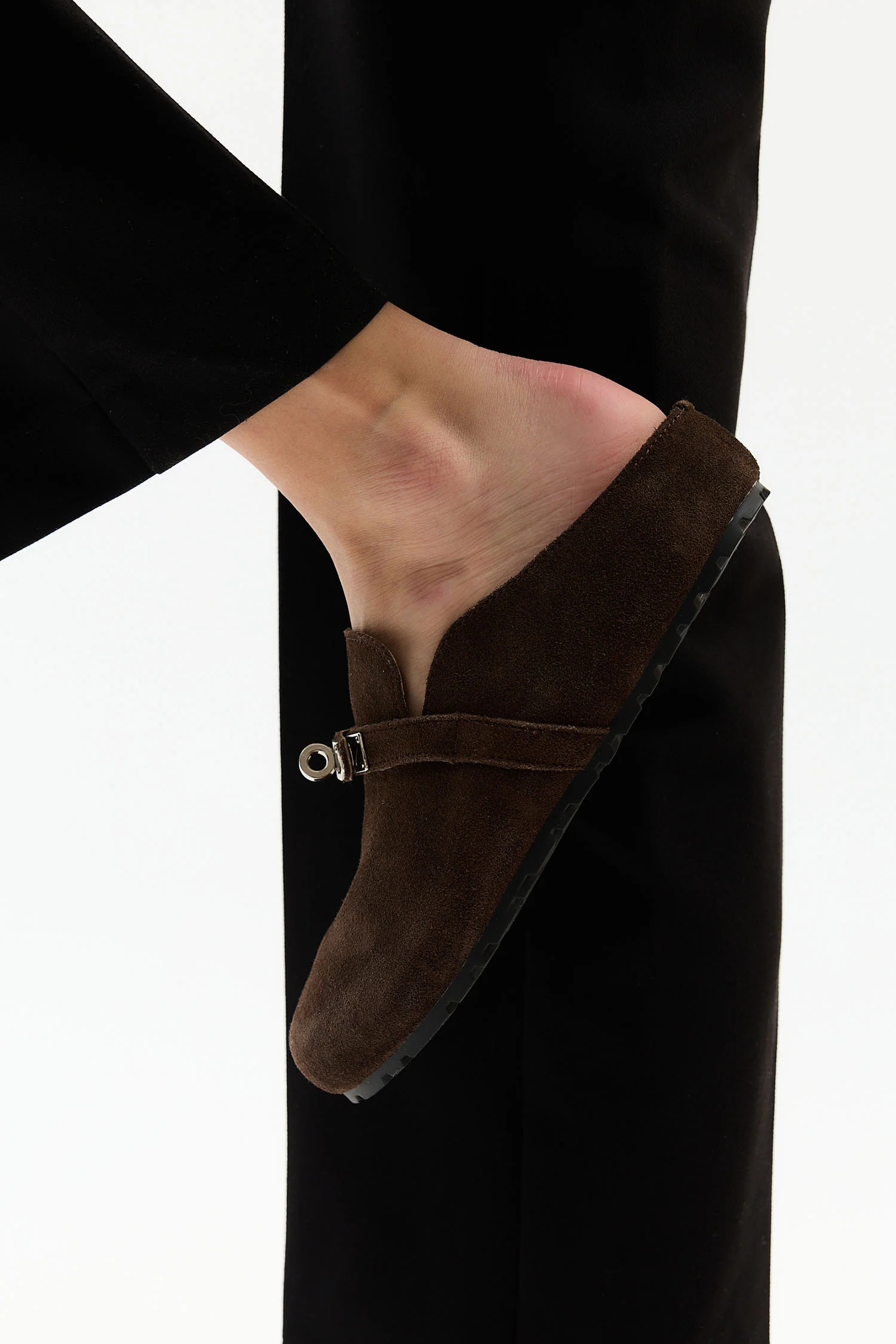 Arate Brown - Image 8