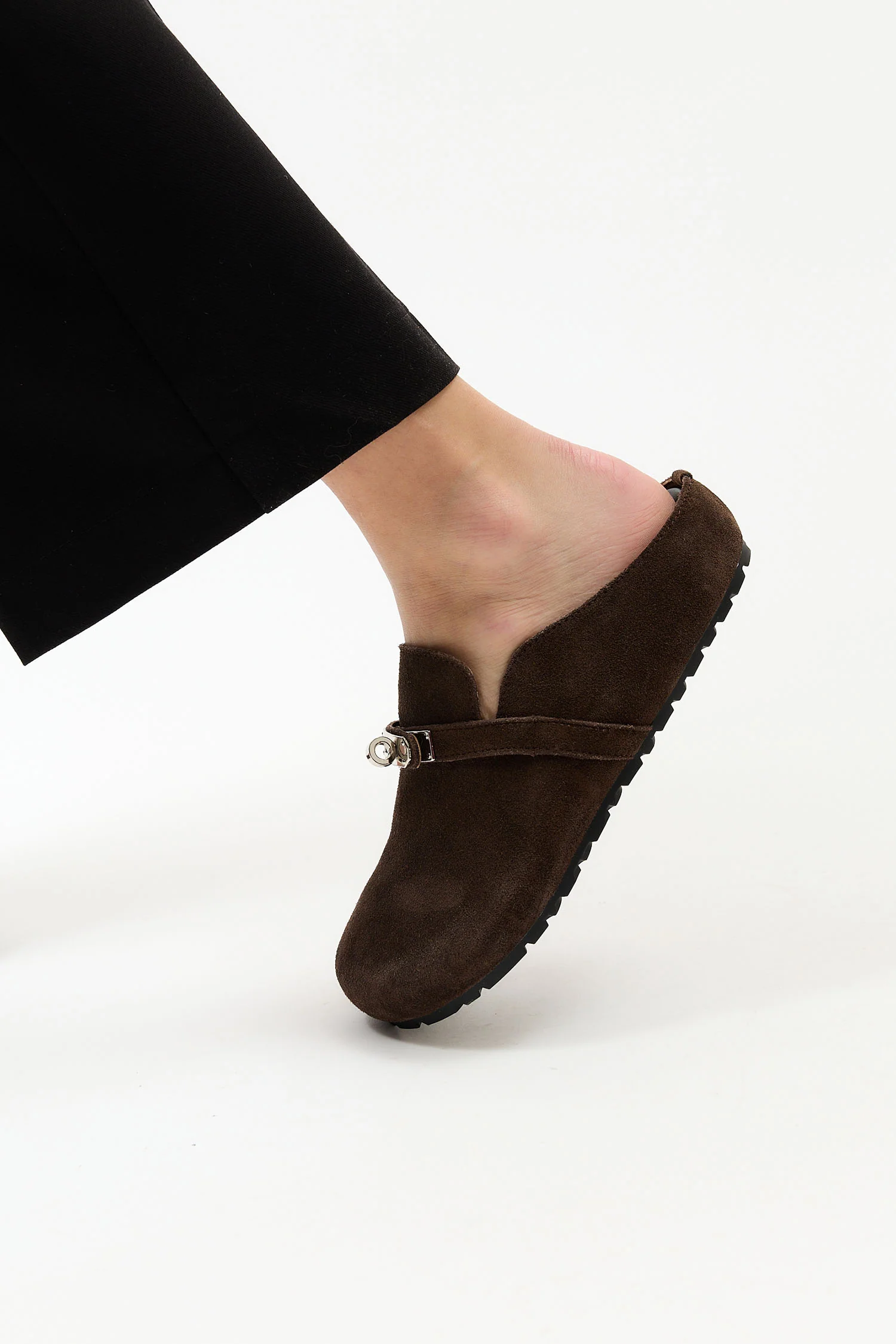 Arate Brown - Image 9