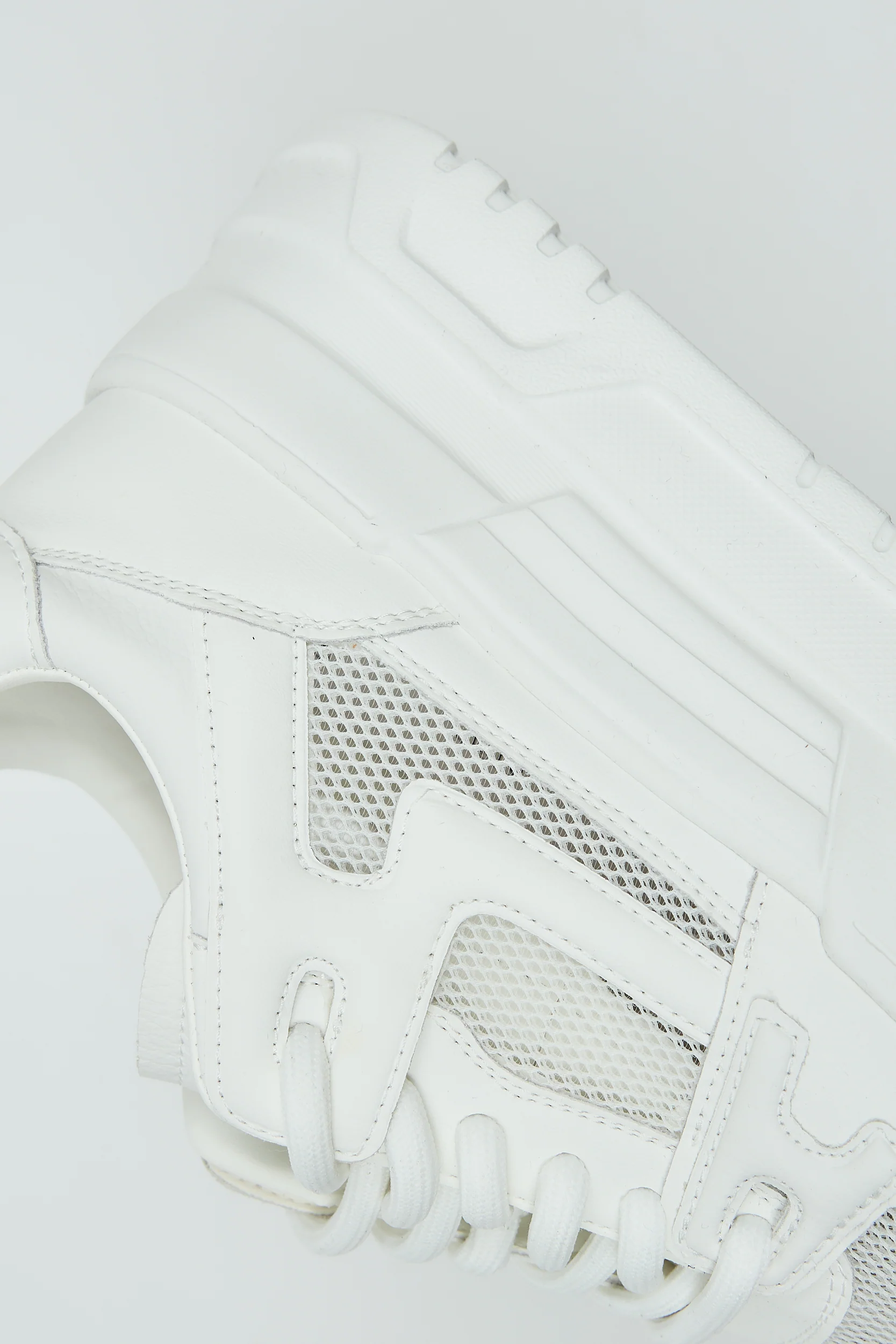 Areta White - Image 10