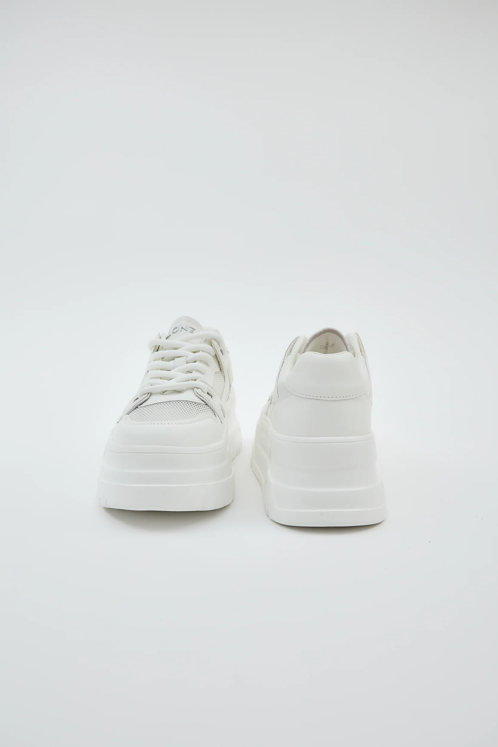 Areta White - Image 4