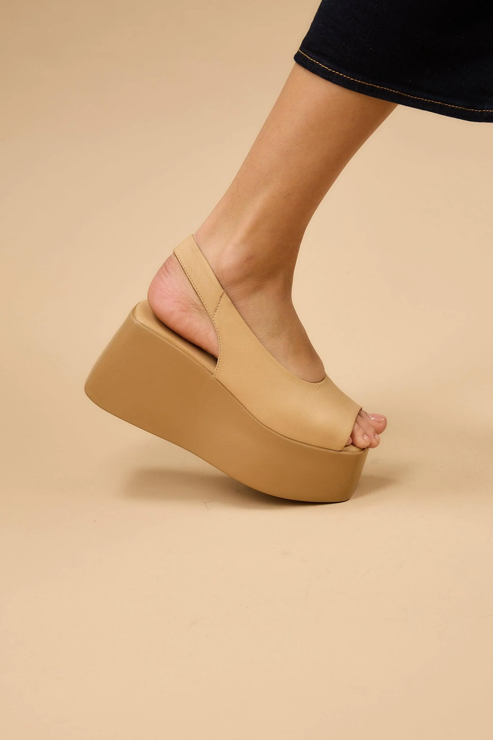Ariadne Tan - Image 6