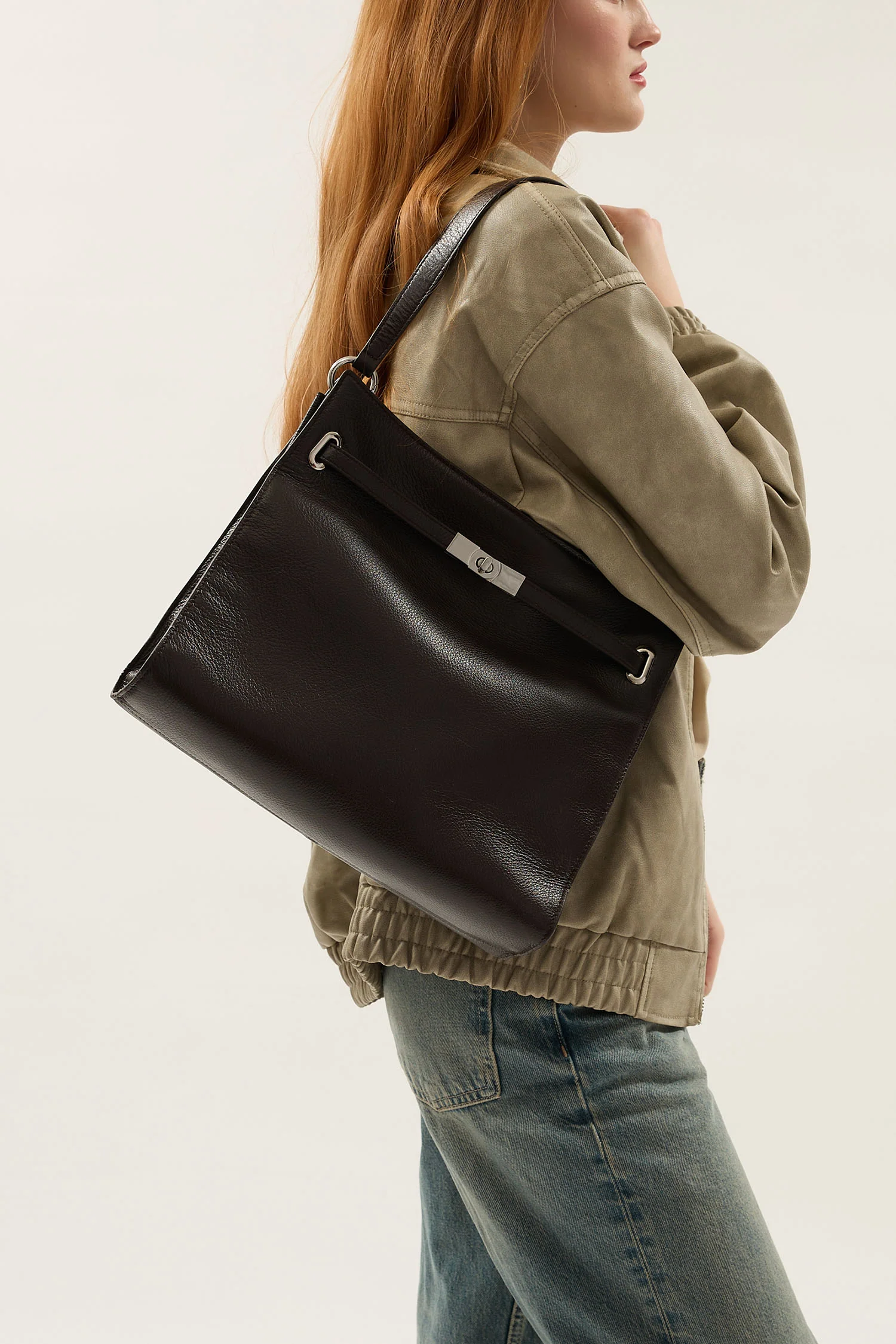 Asphalie Brown - Image 3