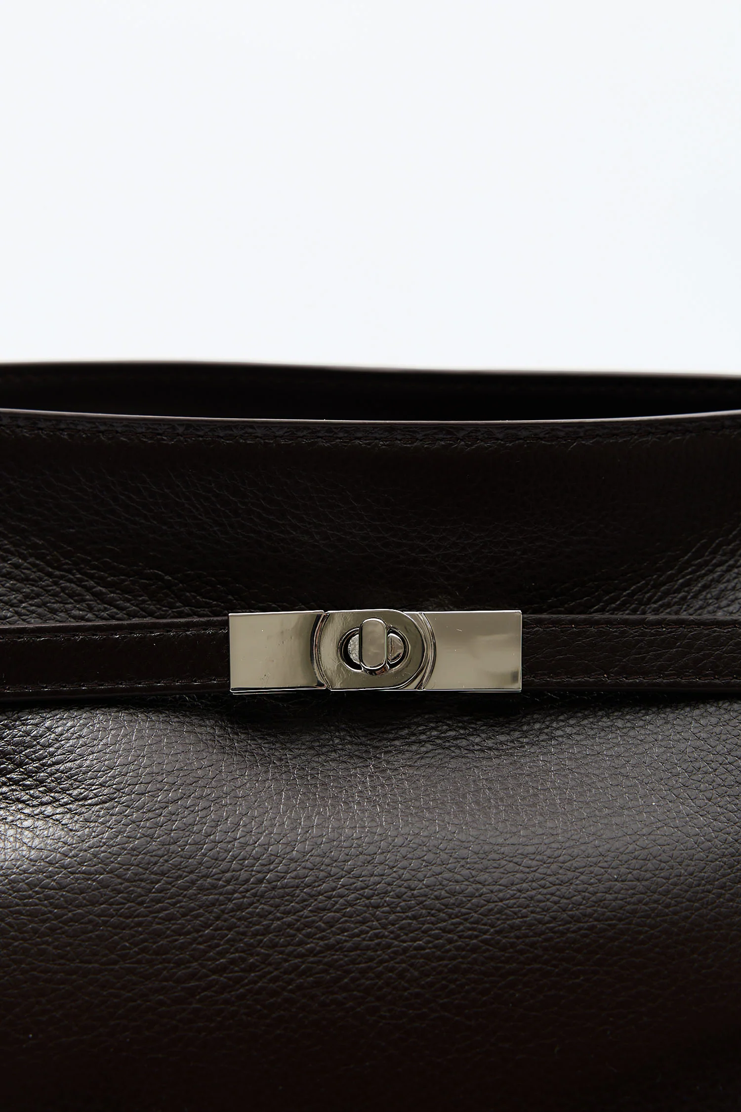 Asphalie Brown - Image 7