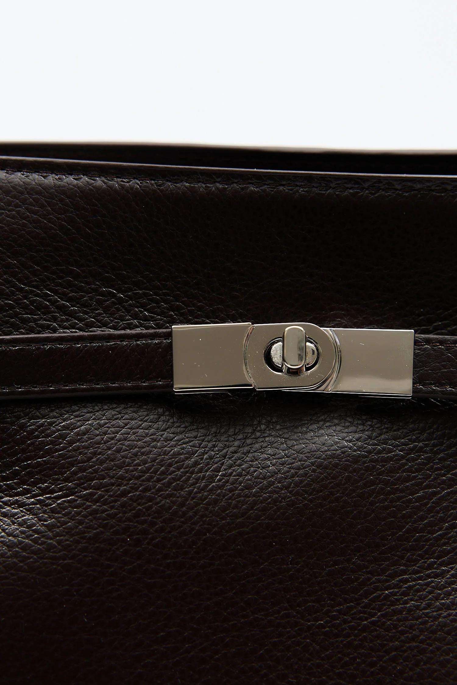 Asphalie Brown - Image 9