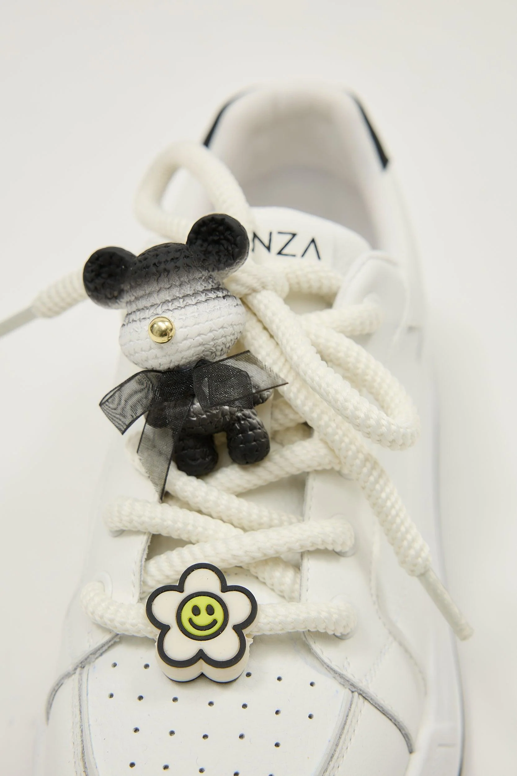 Bear Black - Image 10