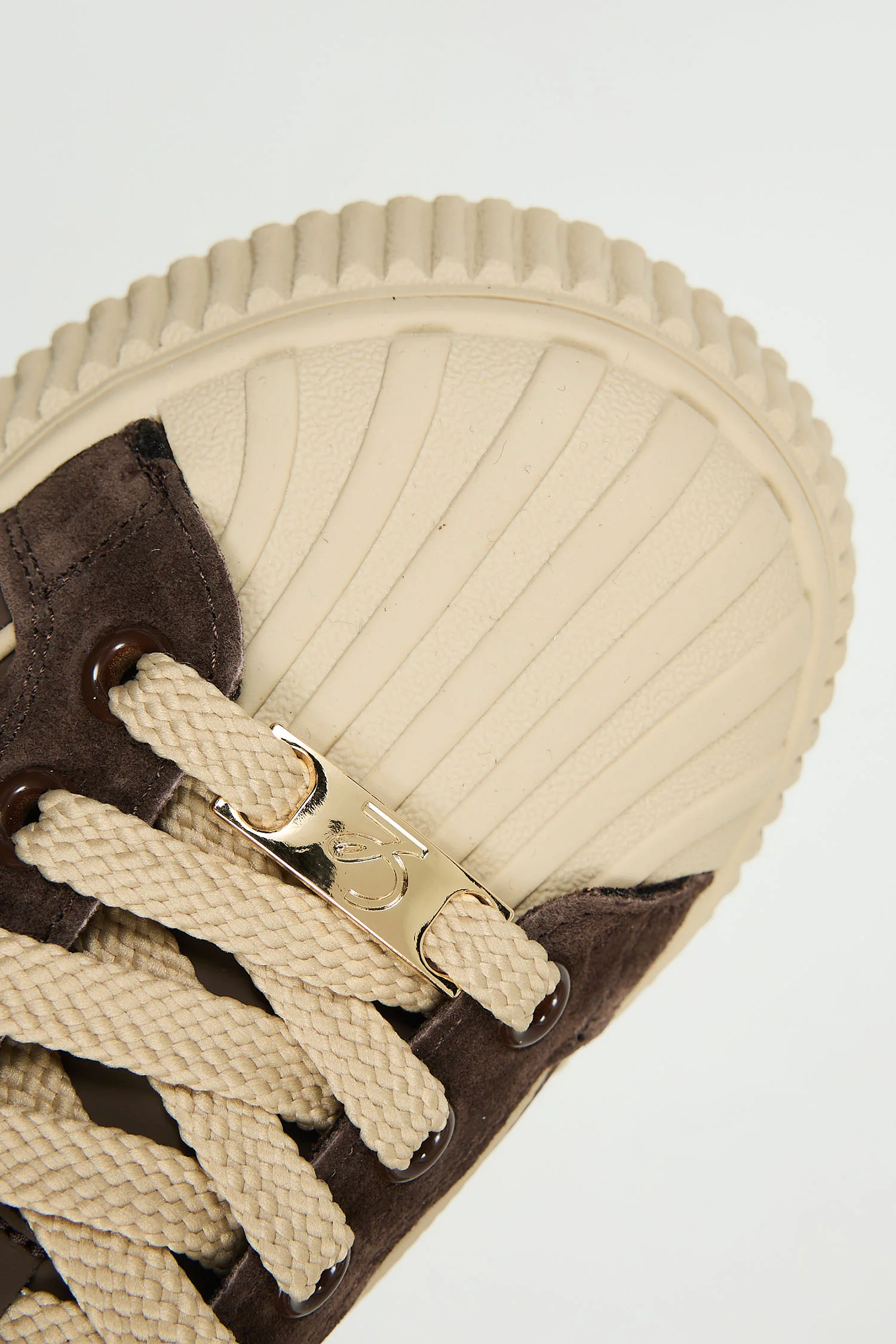 Bellure Brown - Image 10