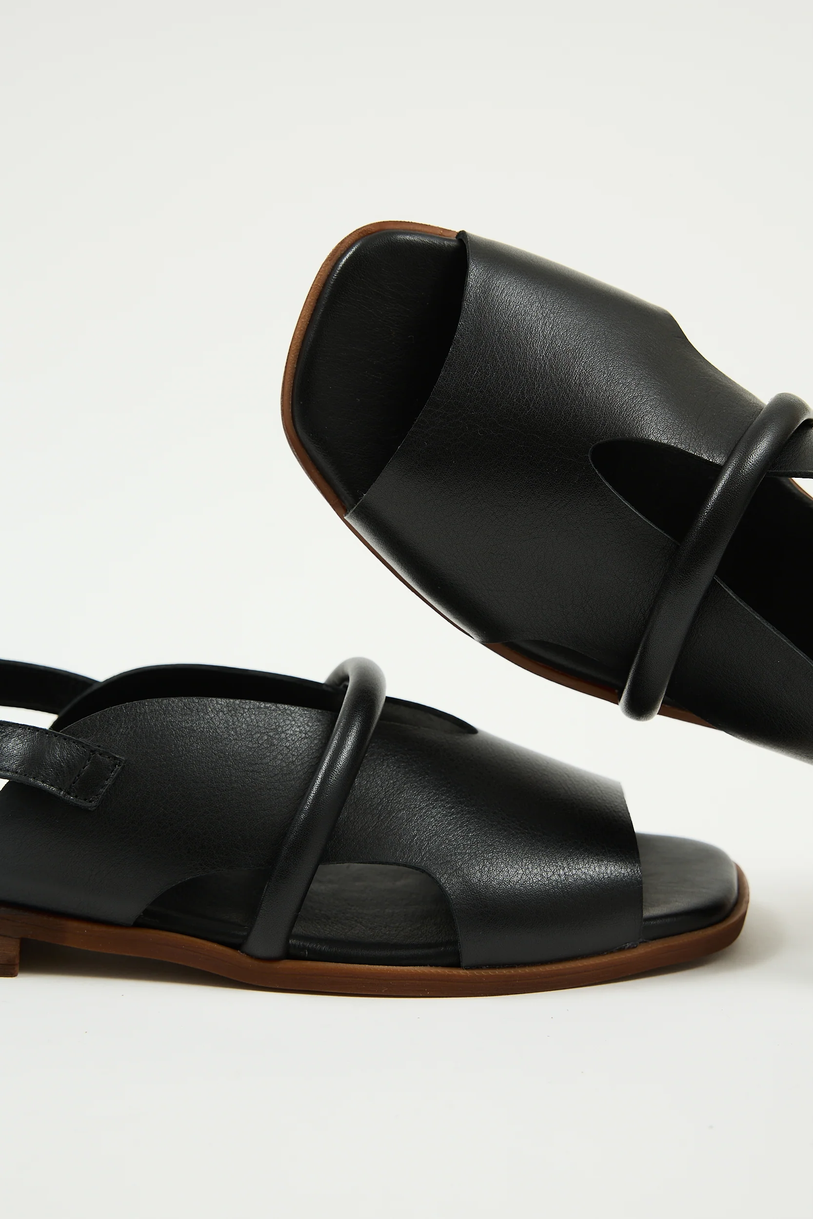Bergen Black - Image 13