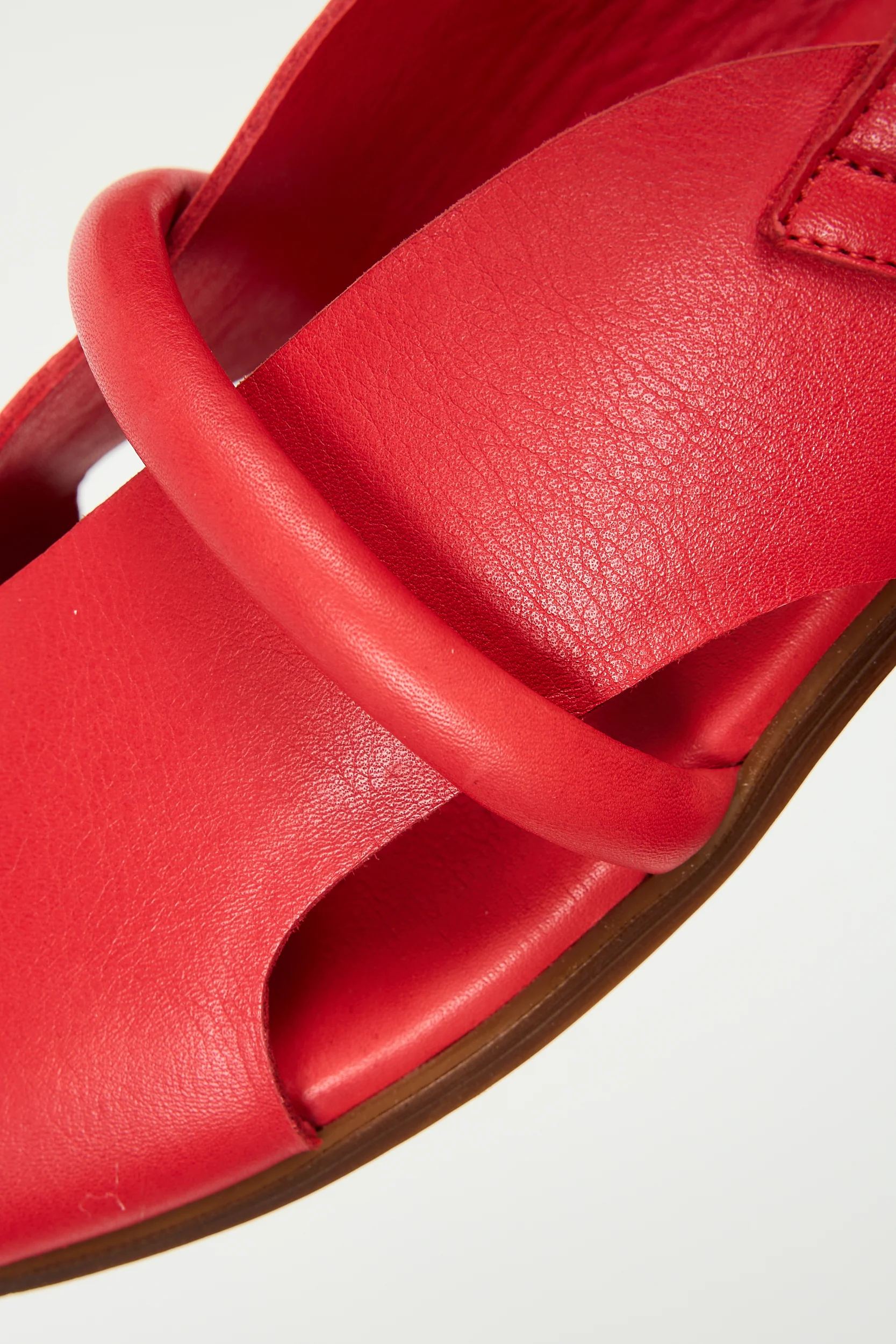 Bergen Red - Image 8