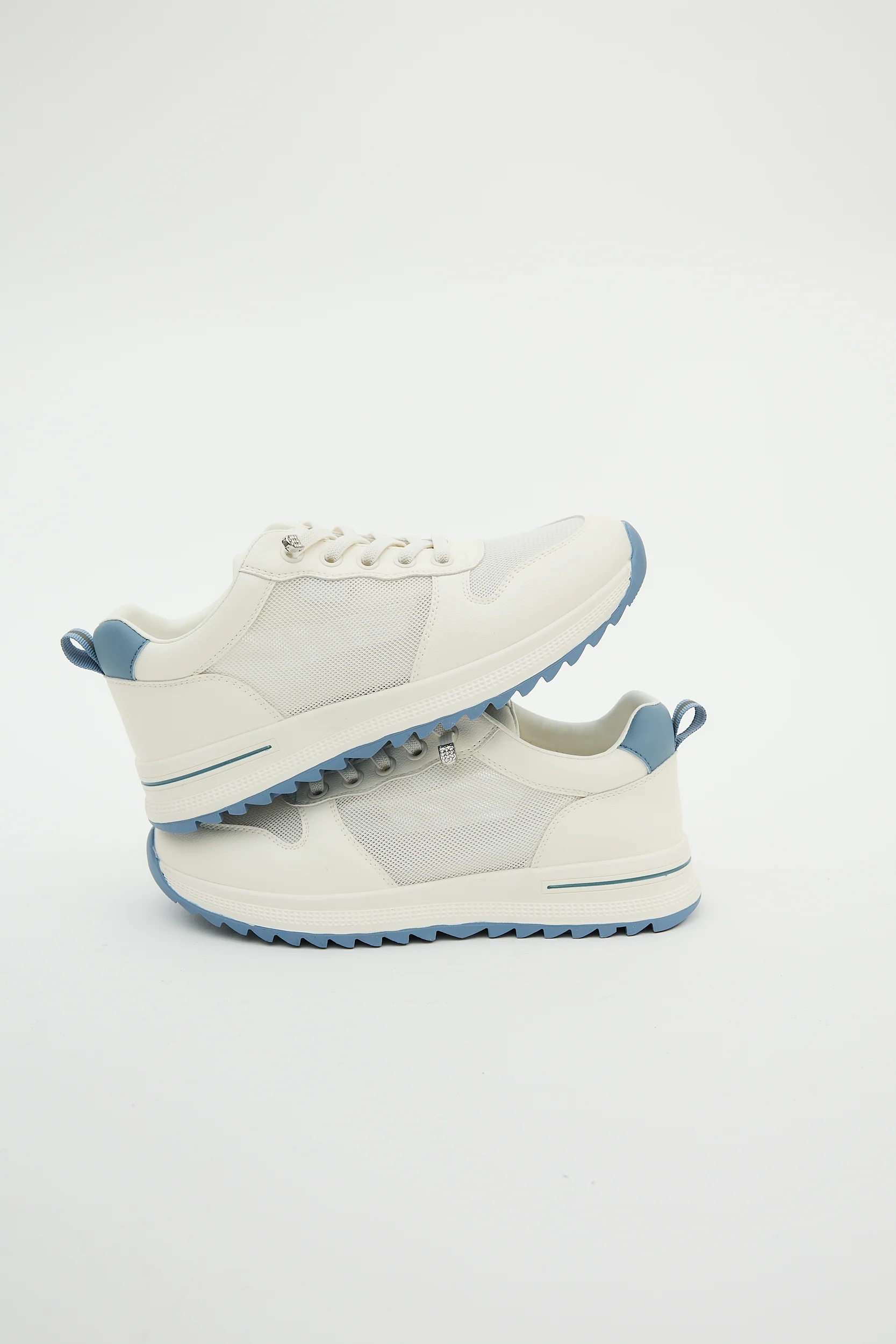 Berrie White - Image 2