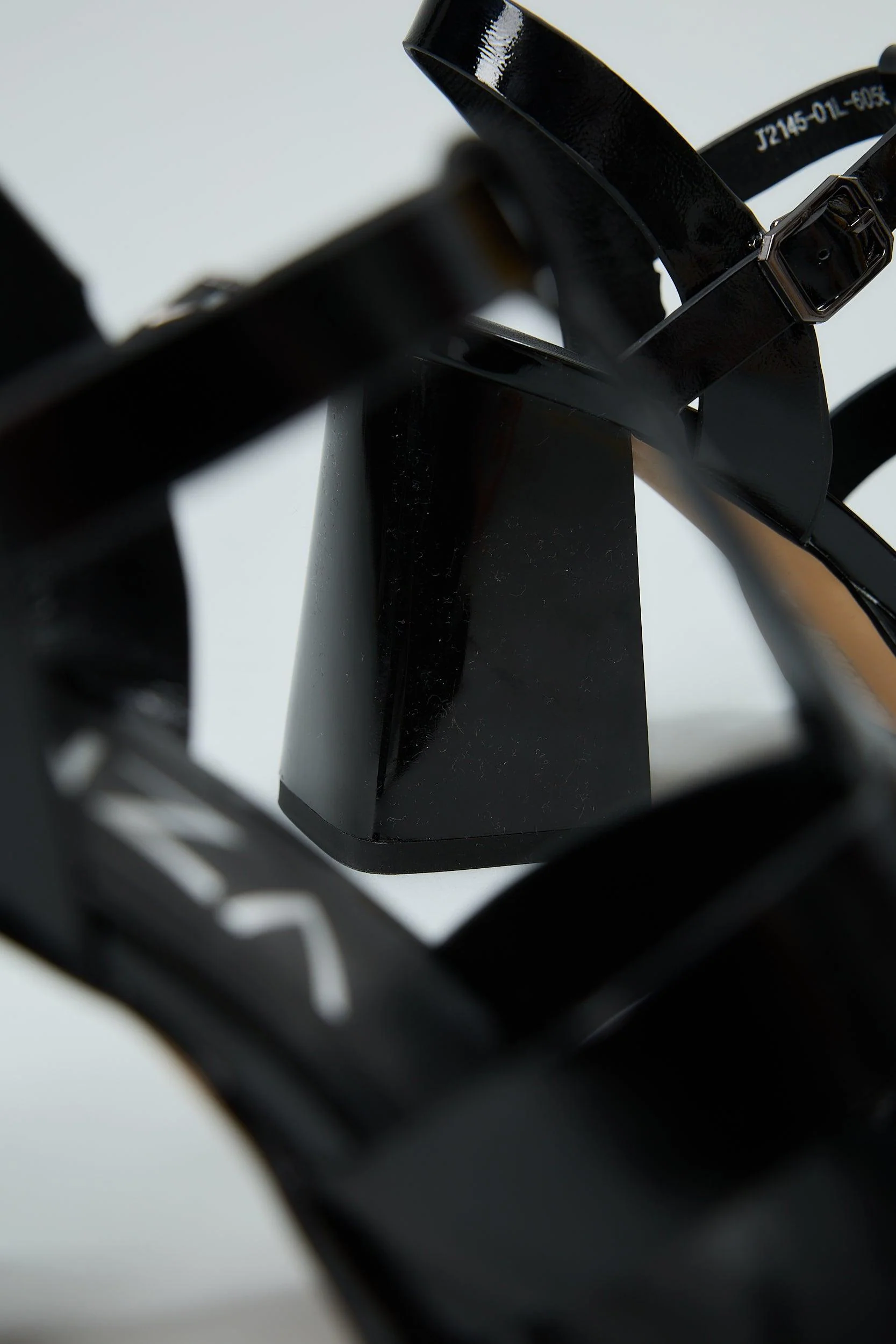 Biatrice Black - Image 14
