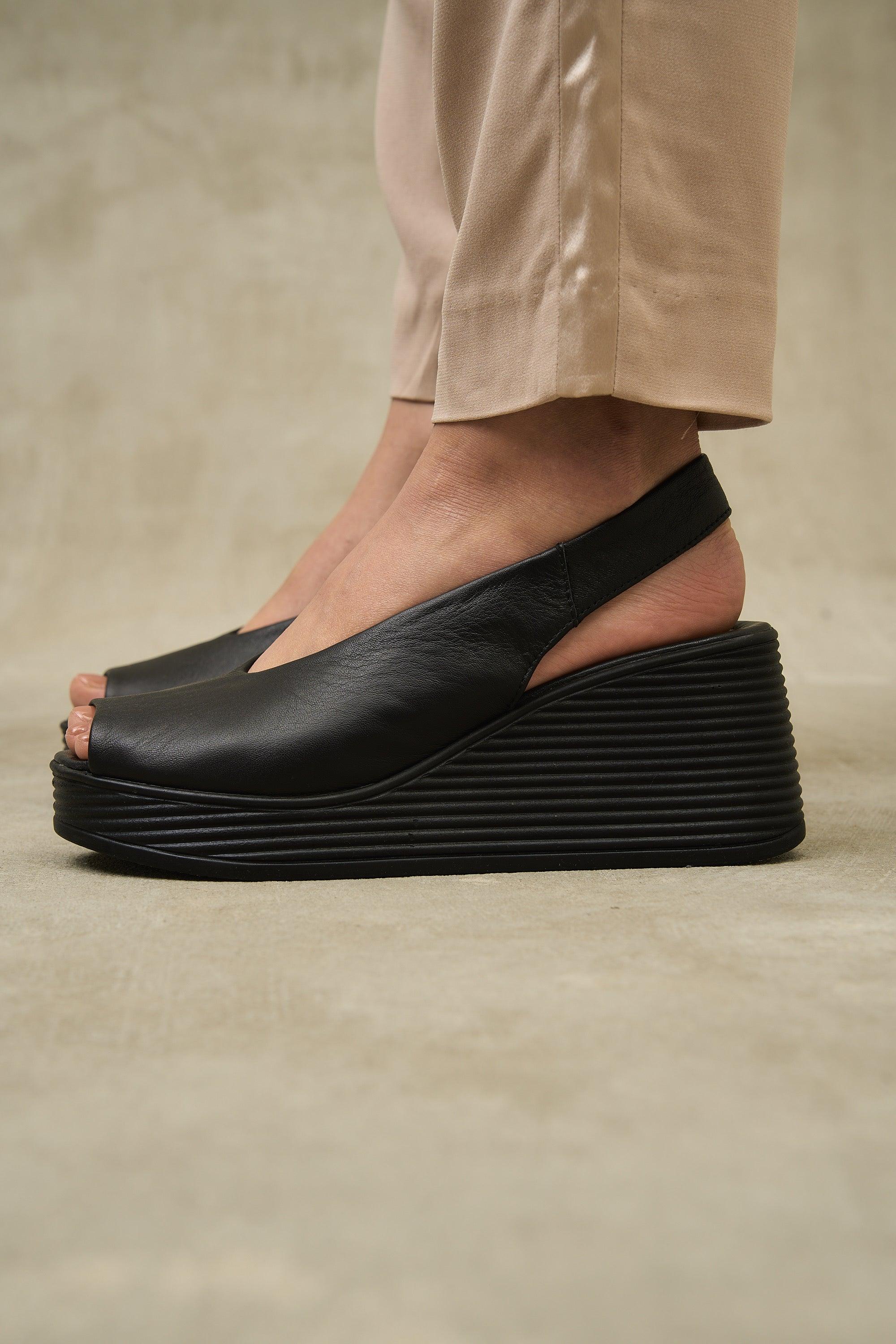 Black Sand - Beige - Image 18