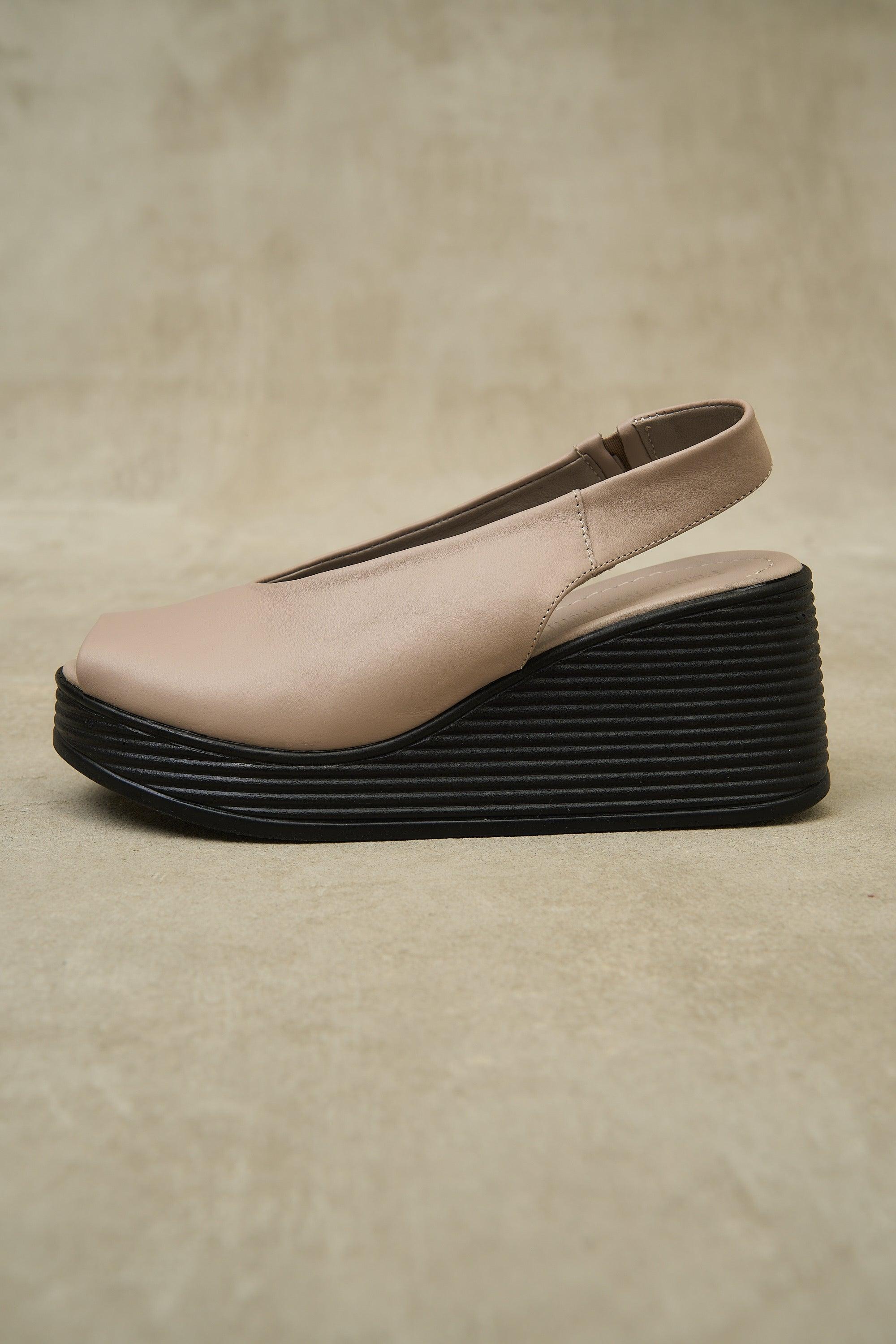 Black Sand - Image 17