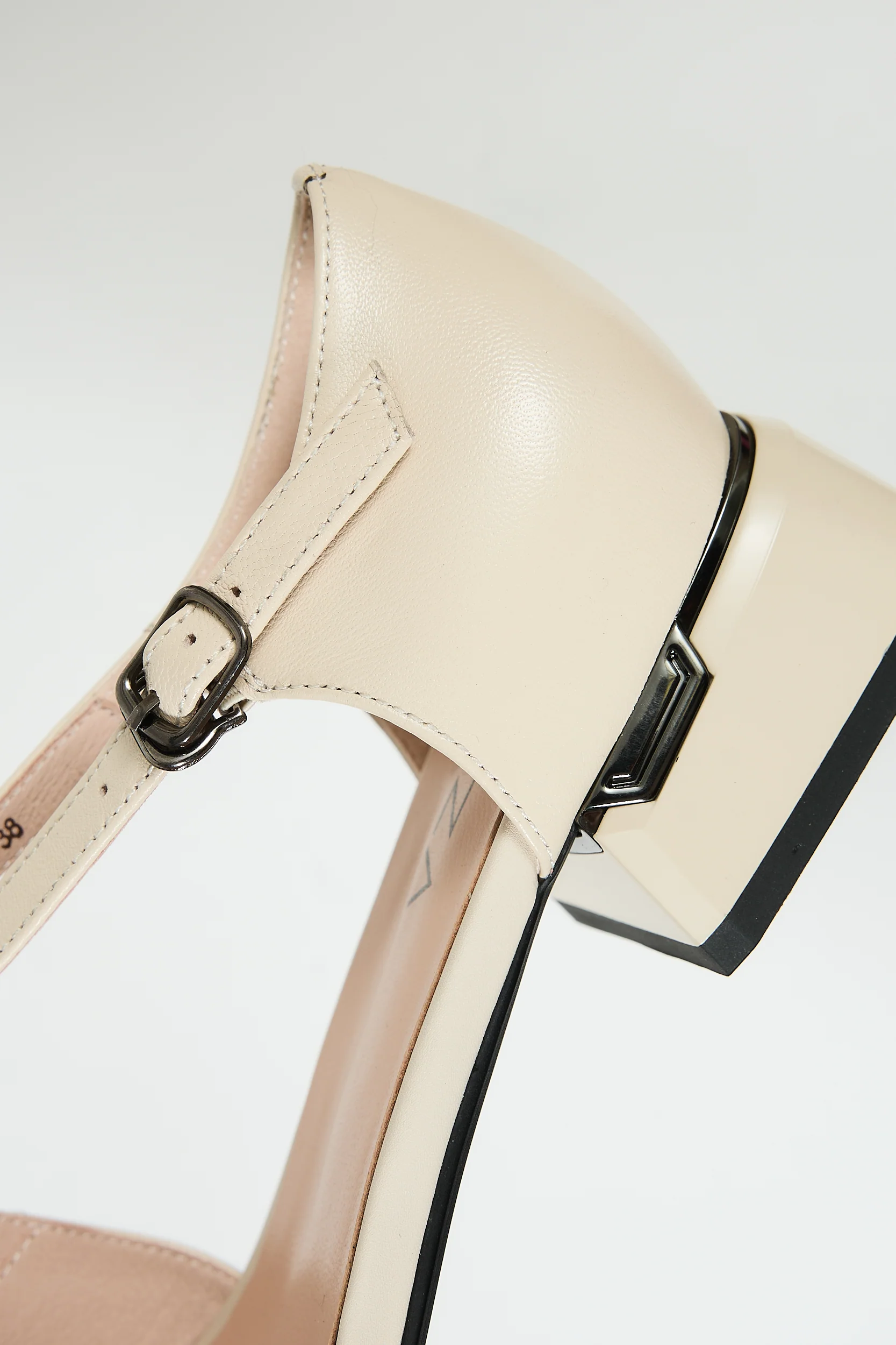 Brissa Beige - Image 15