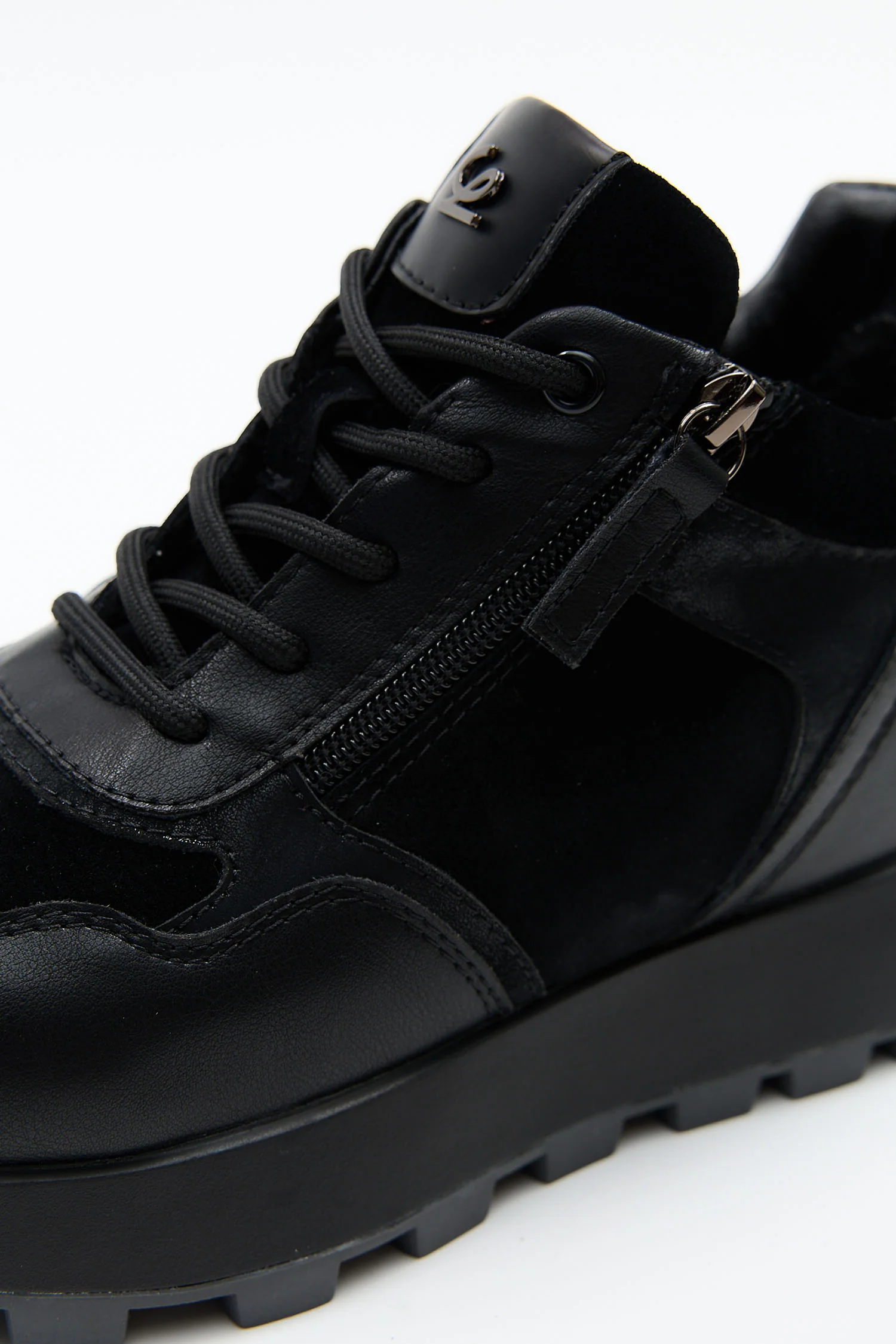 Brumelle Black - Image 3