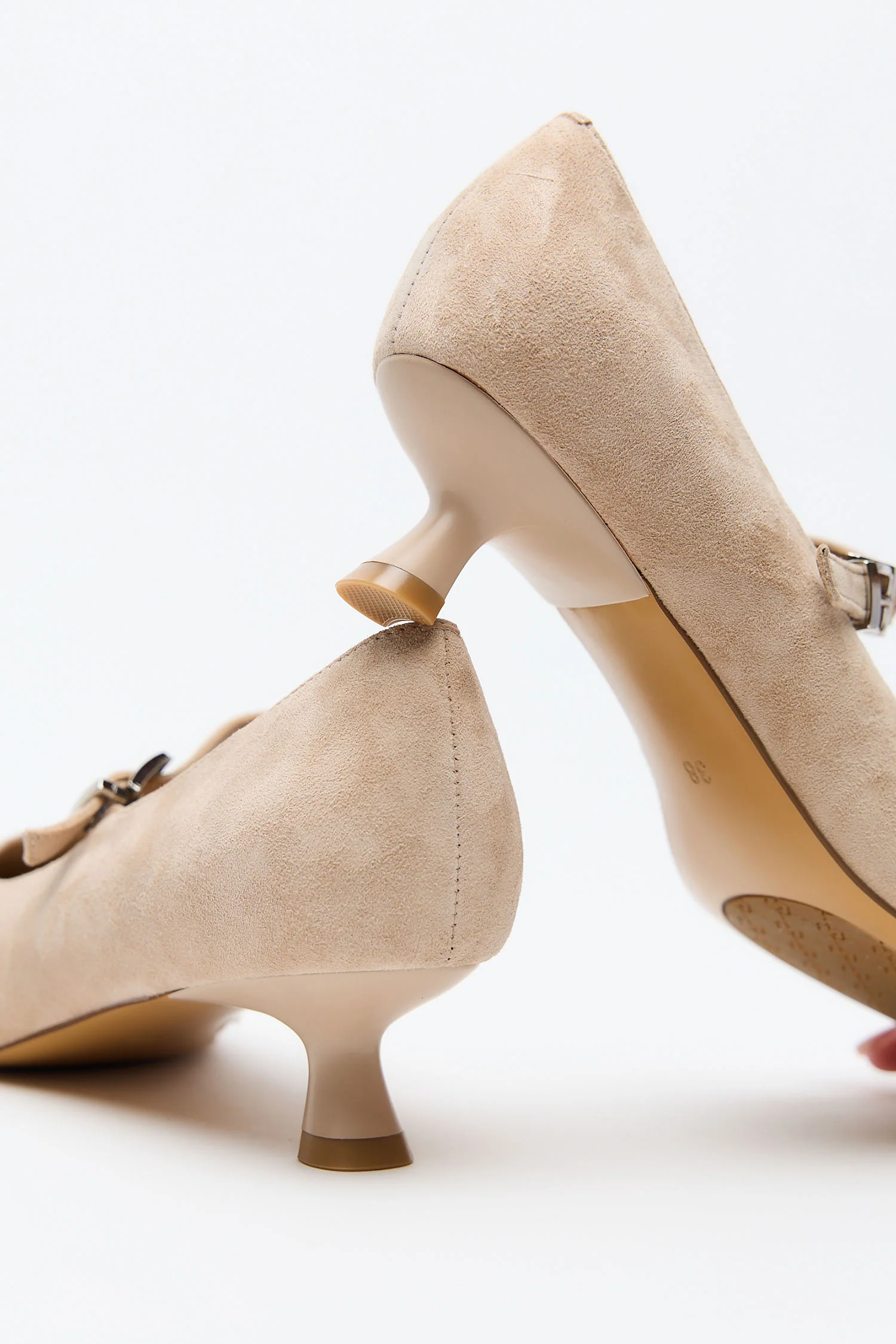 Calie Beige - Image 5