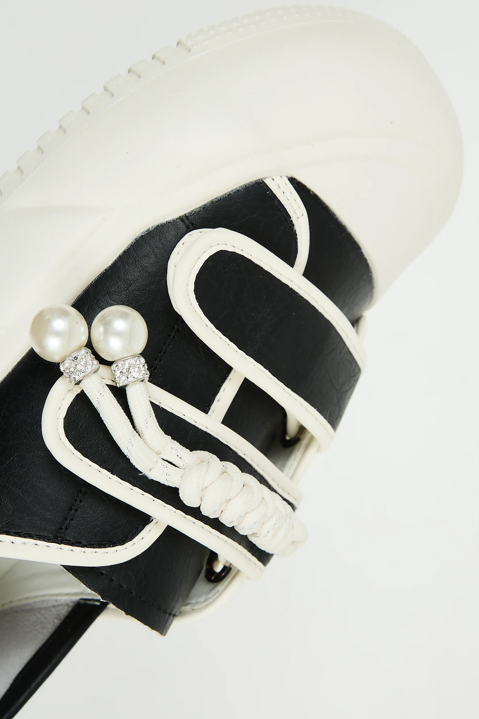 Callidora Black - Image 6