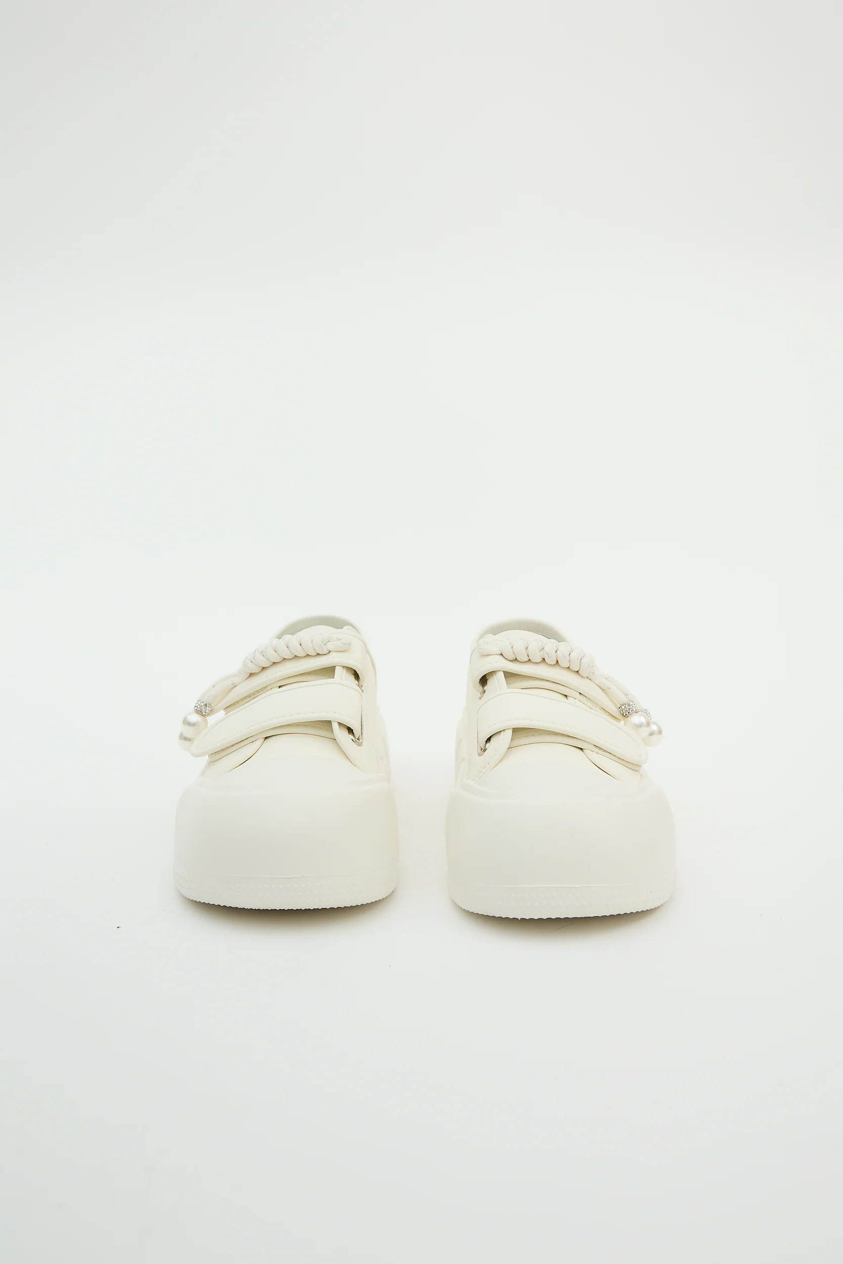 Callidora White - Image 5