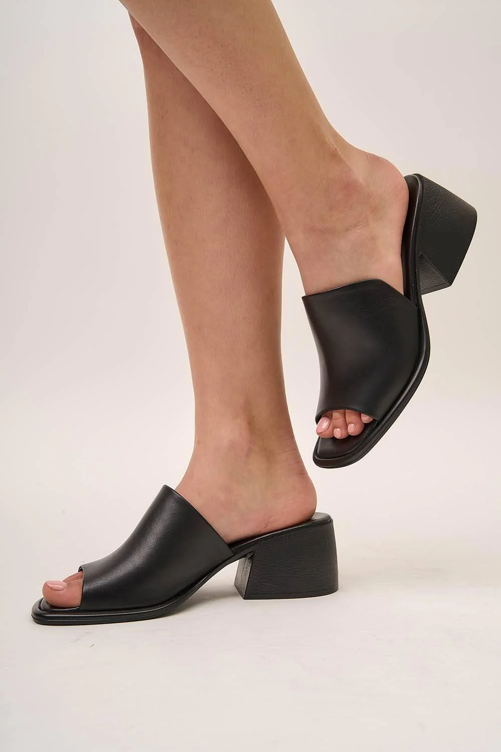 Camel Block Black - Image 5