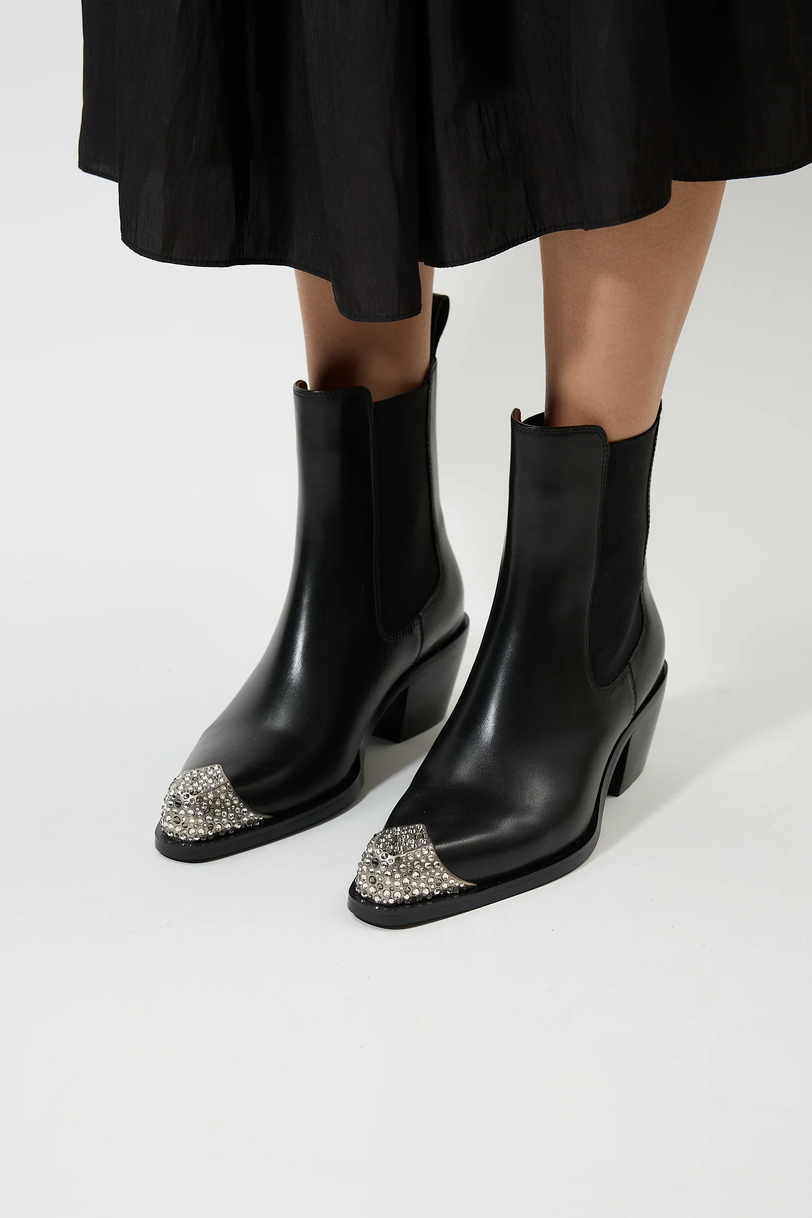 Cassandra Black - Image 12