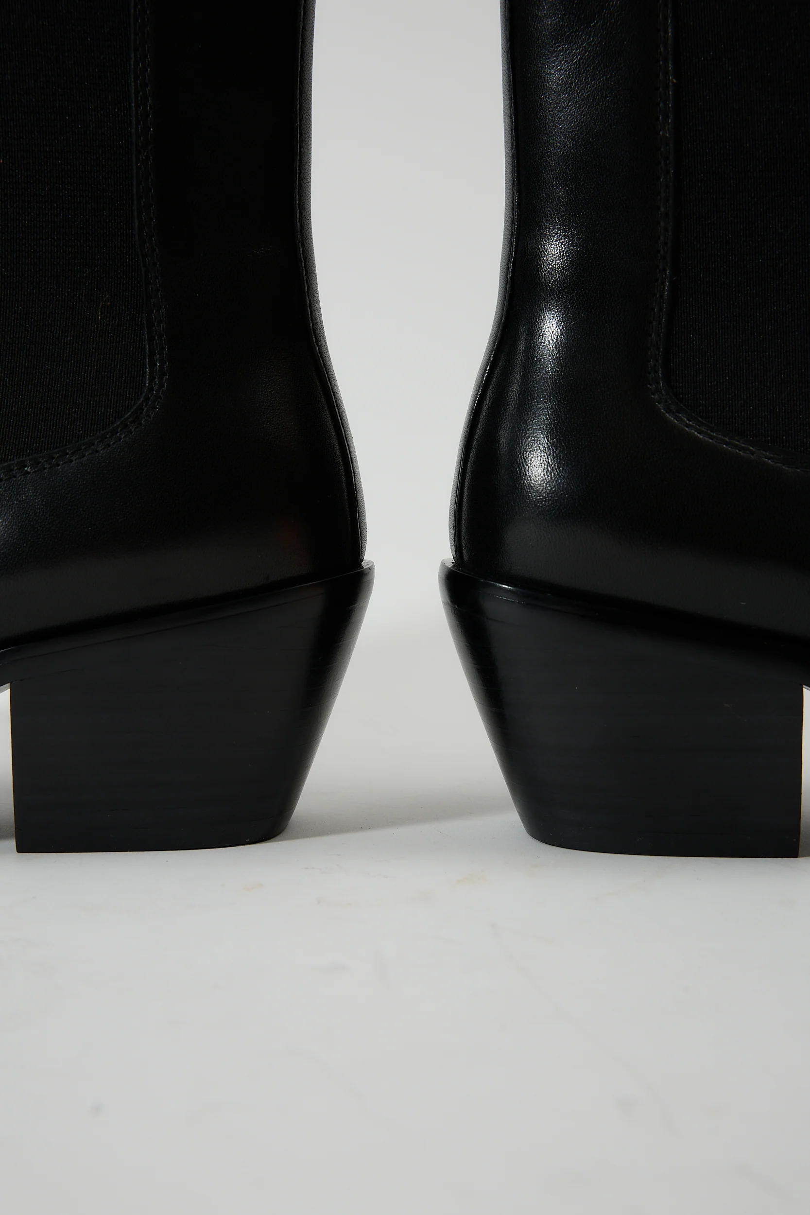 Cassandra Black - Image 3