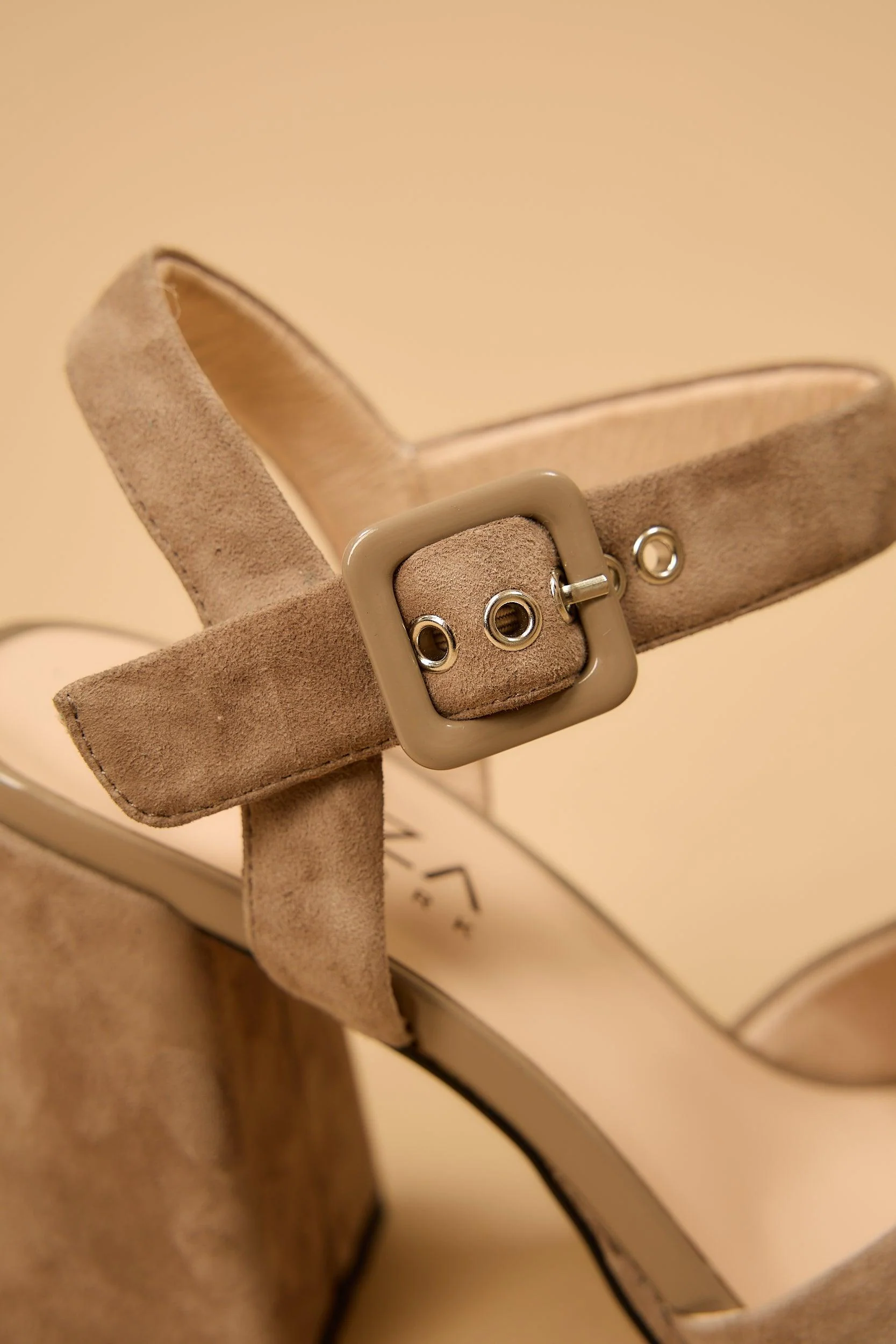 Chiara Suede Capuchino - Image 8